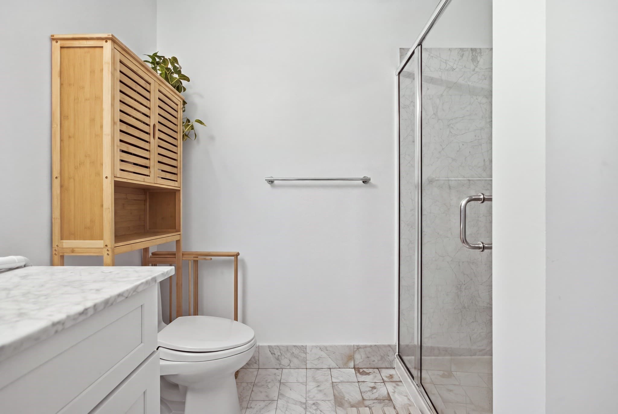 Condominium at 70 Lincoln # L616, Boston MA 02111, photo 8 of 11