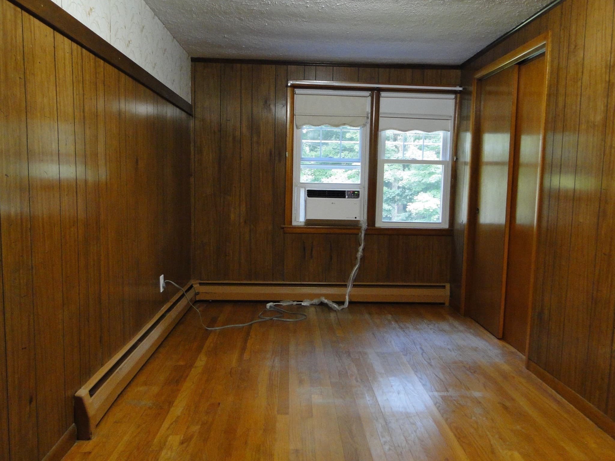 Single Family Residence at 128 Sutton Road, Webster MA 01570, Webster, photo 11 of 24