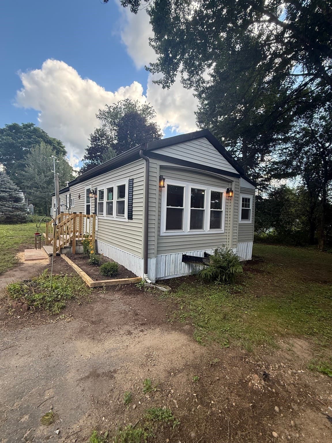 Mobile Home at 9 Willow, Brimfield MA 01010, photo 2 of 19