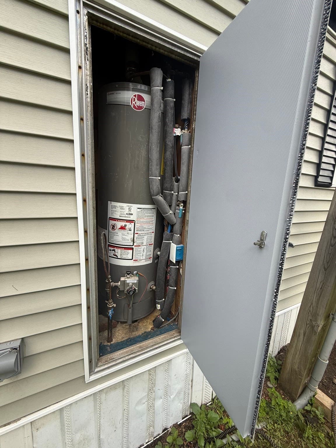 Mobile Home at 9 Willow, Brimfield MA 01010, photo 15 of 19