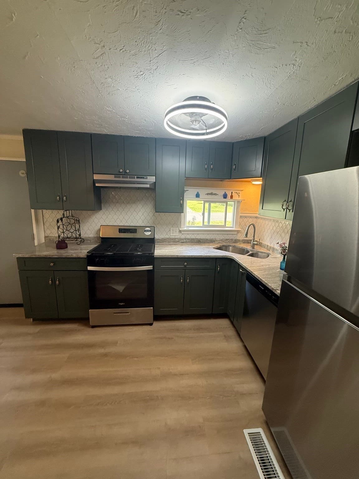 Mobile Home at 9 Willow, Brimfield MA 01010, photo 4 of 19