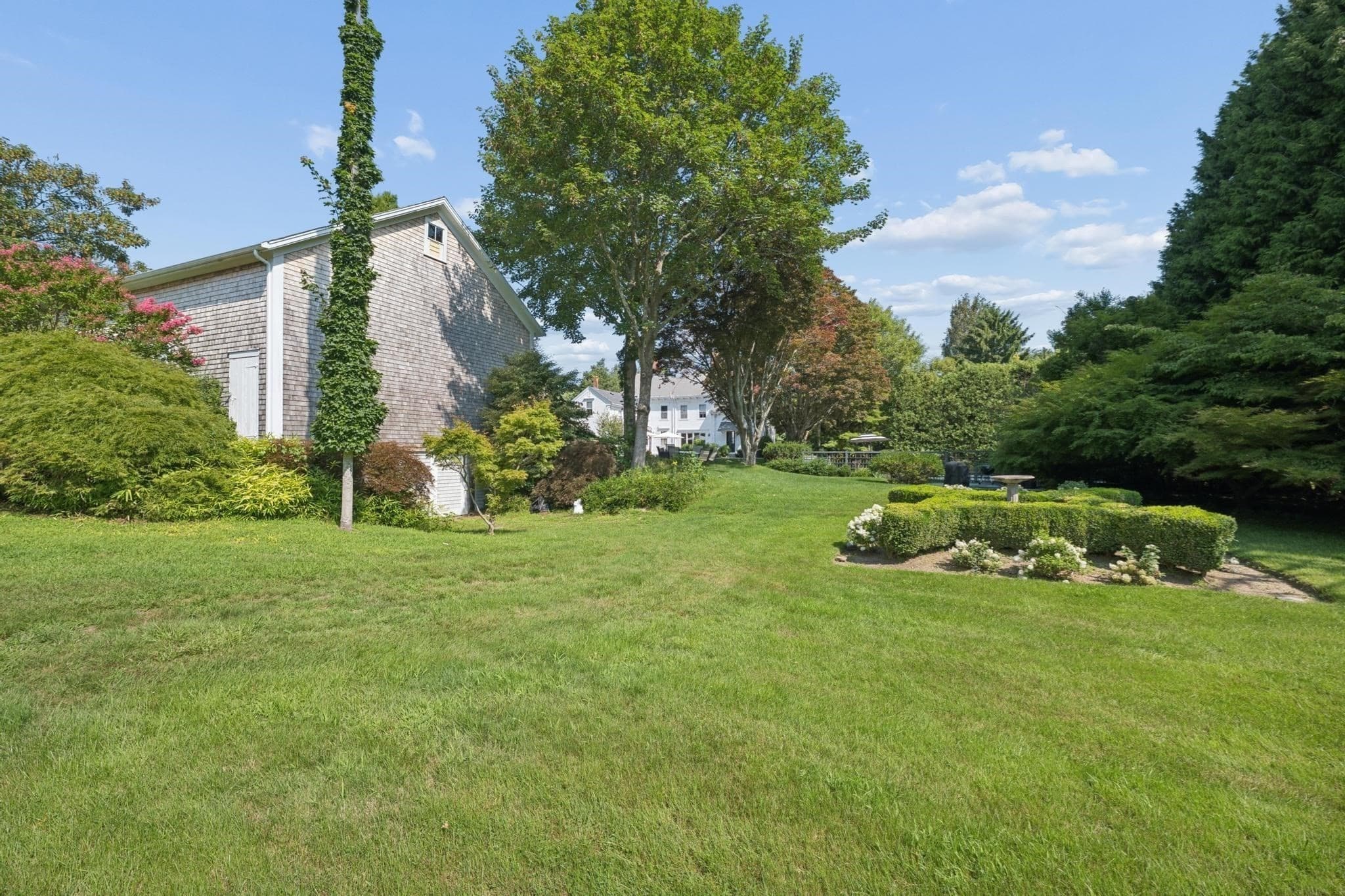 Single Family Residence at 288 Russells Mills Rd, Dartmouth MA 02748, Dartmouth, photo 8 of 37