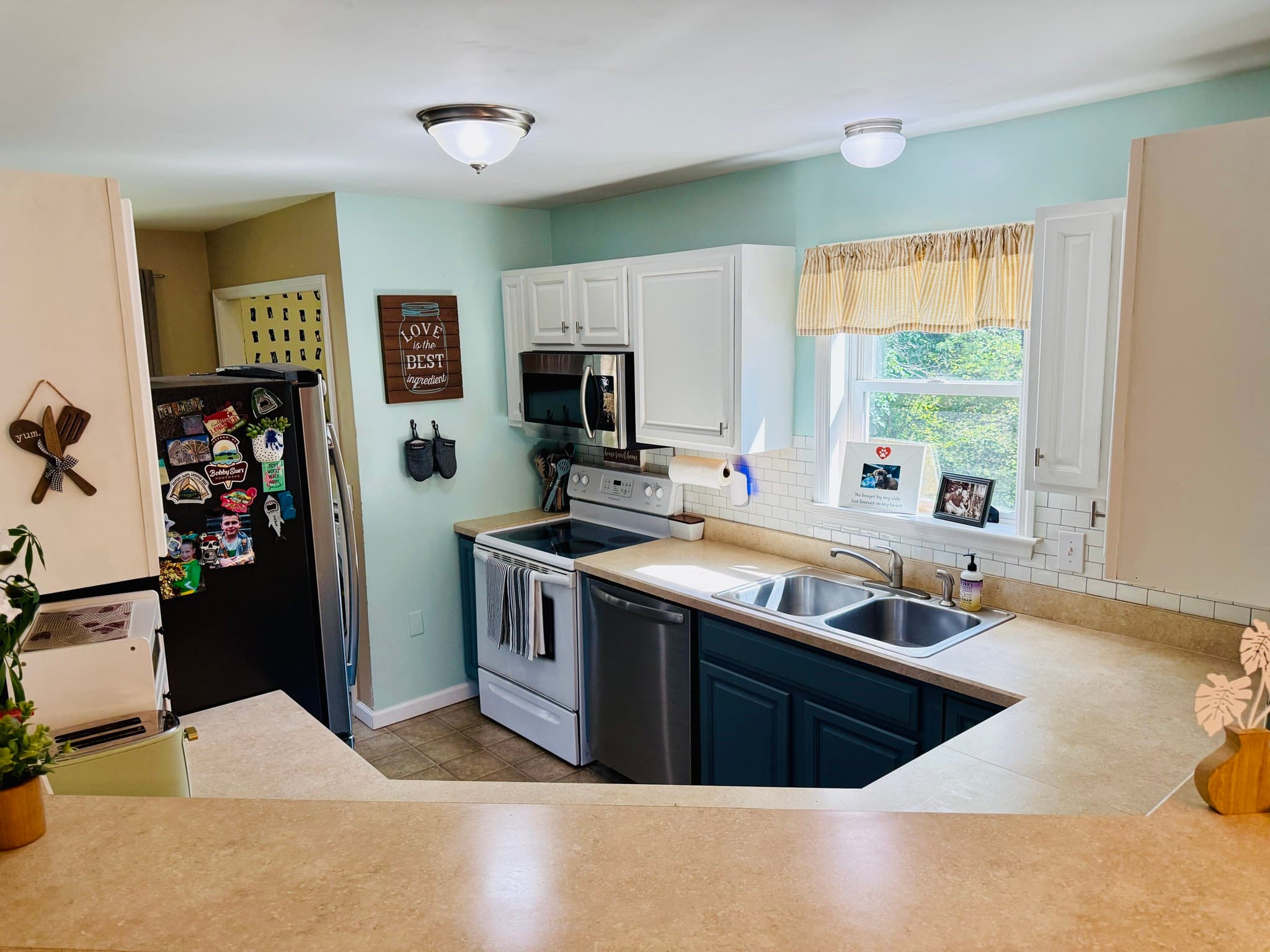 Single Family Residence at 20 Memorial St, Templeton MA 01436, Templeton, photo 2 of 24
