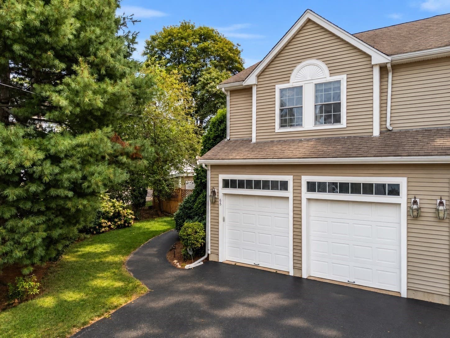 65 Crescent Rd # 65, Needham MA 02494