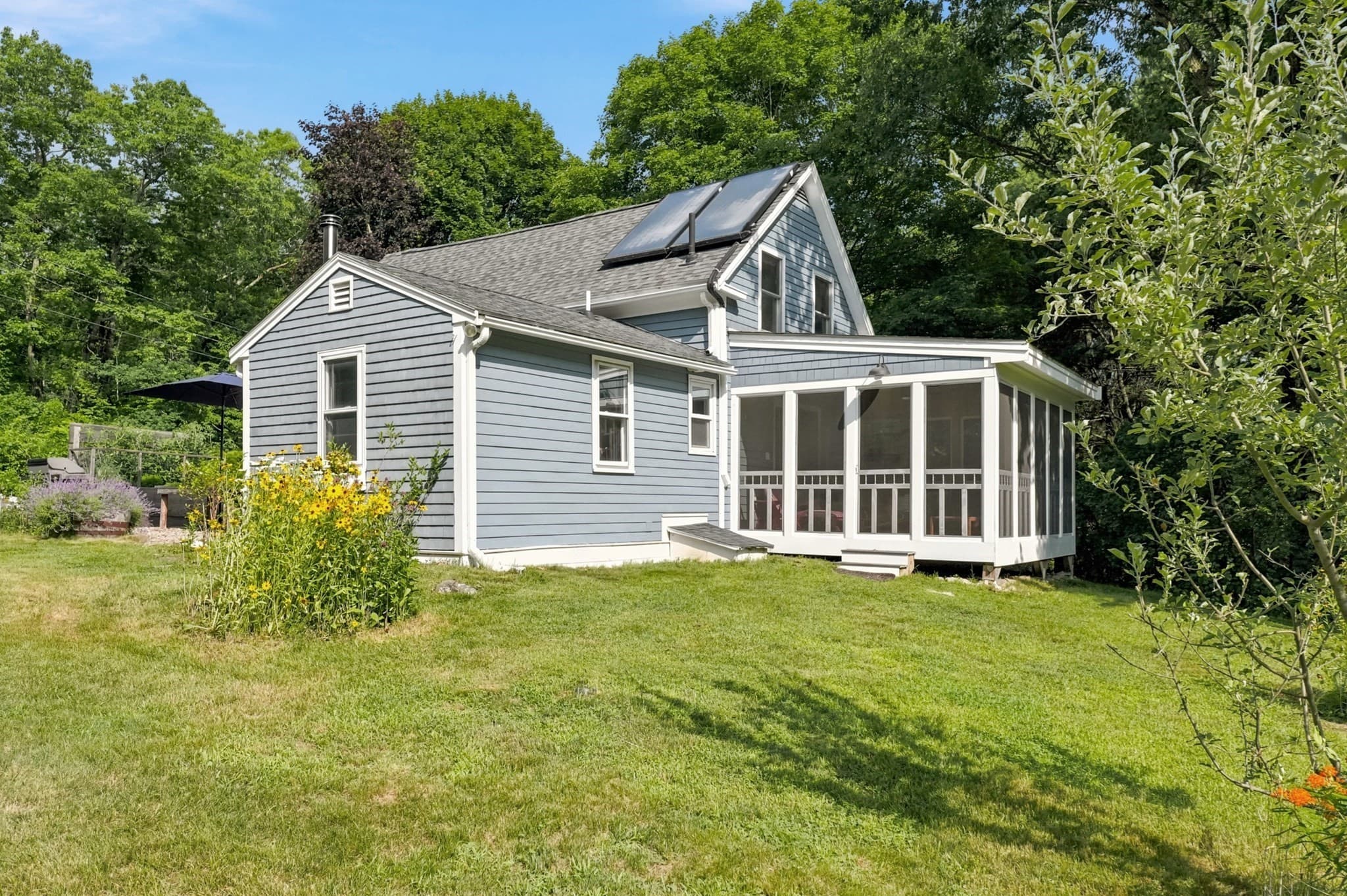 Single Family Residence at 17 Spring Hill Rd, Newbury MA 01922, Newbury, photo 3 of 42
