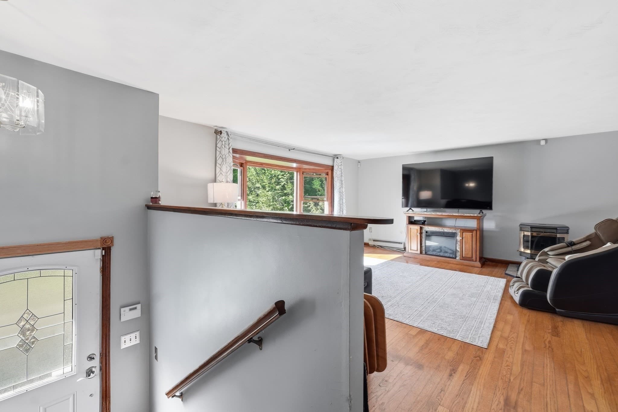 Single Family Residence at 2 Apple Tree Dr, Millbury MA 01527, Millbury, photo 10 of 31