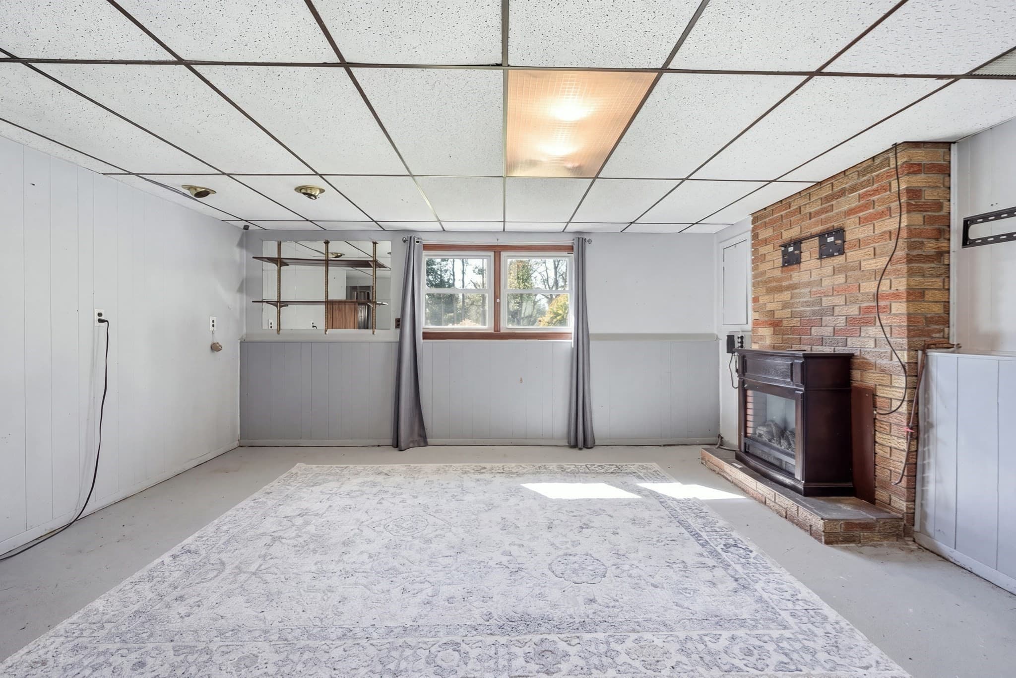 Single Family Residence at 2 Apple Tree Dr, Millbury MA 01527, Millbury, photo 18 of 31