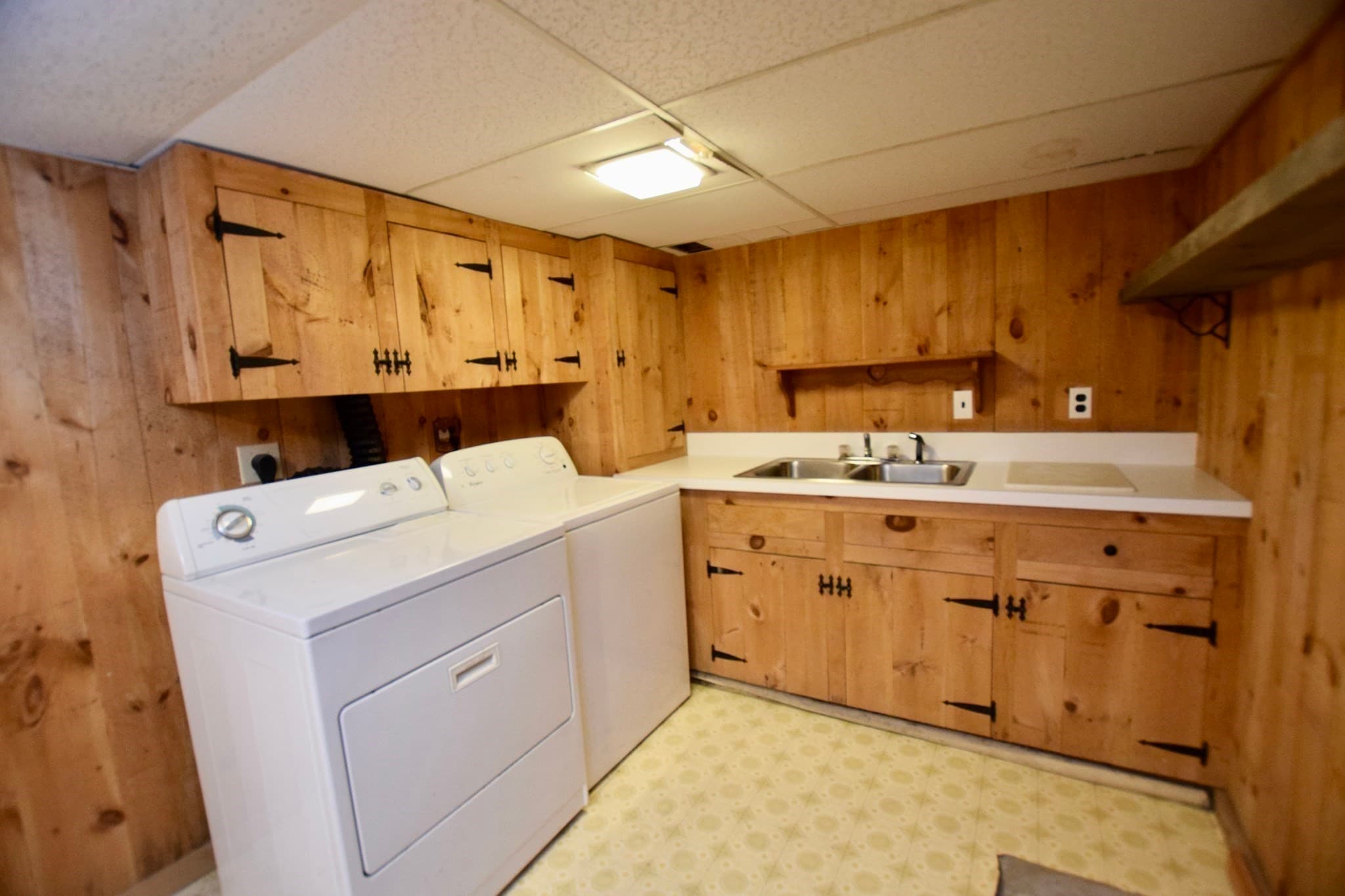 Single Family Residence at 9 Lakeview Ter., Middleboro MA 02346, Middleboro, photo 25 of 42