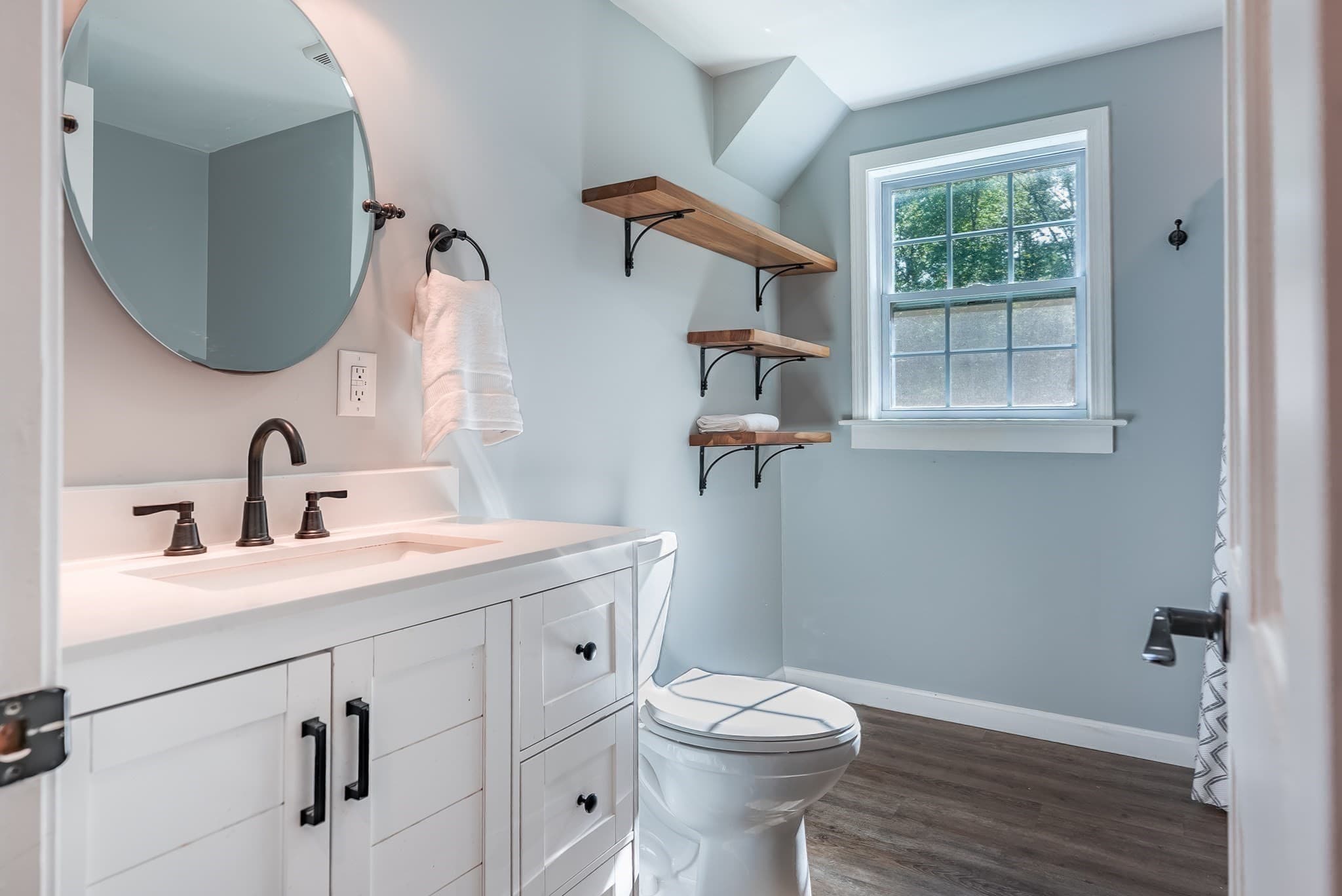Single Family Residence at 8 Tabor Ln, Rochester MA 02770, Rochester, photo 12 of 24