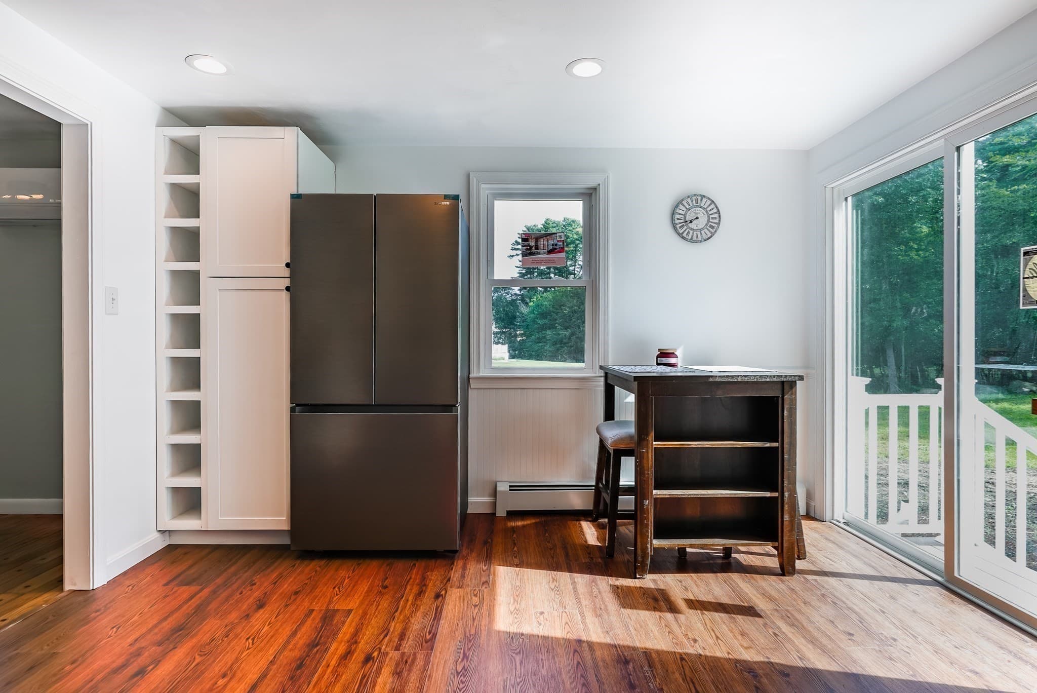 Single Family Residence at 8 Tabor Ln, Rochester MA 02770, Rochester, photo 5 of 24