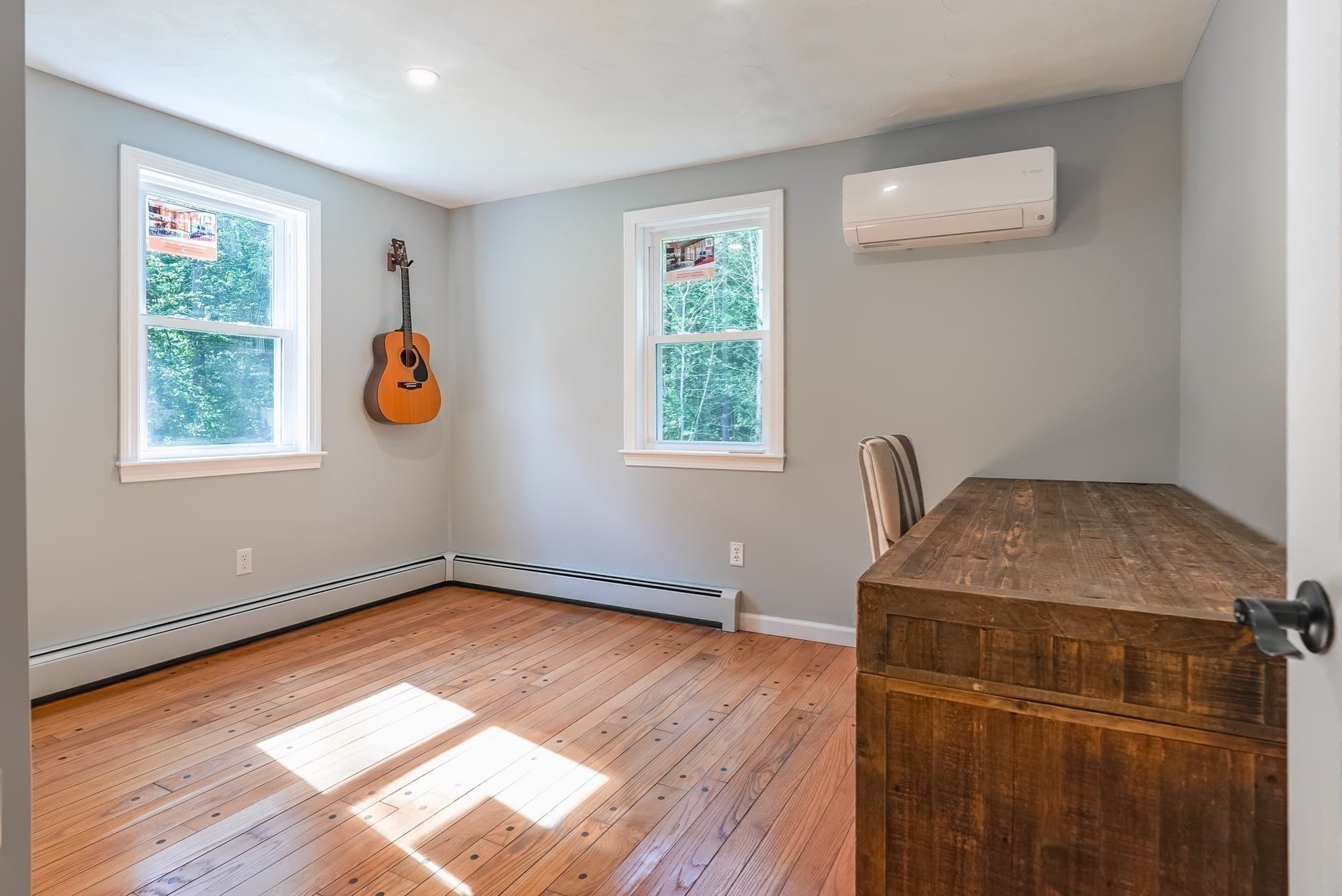 Single Family Residence at 8 Tabor Ln, Rochester MA 02770, Rochester, photo 10 of 24