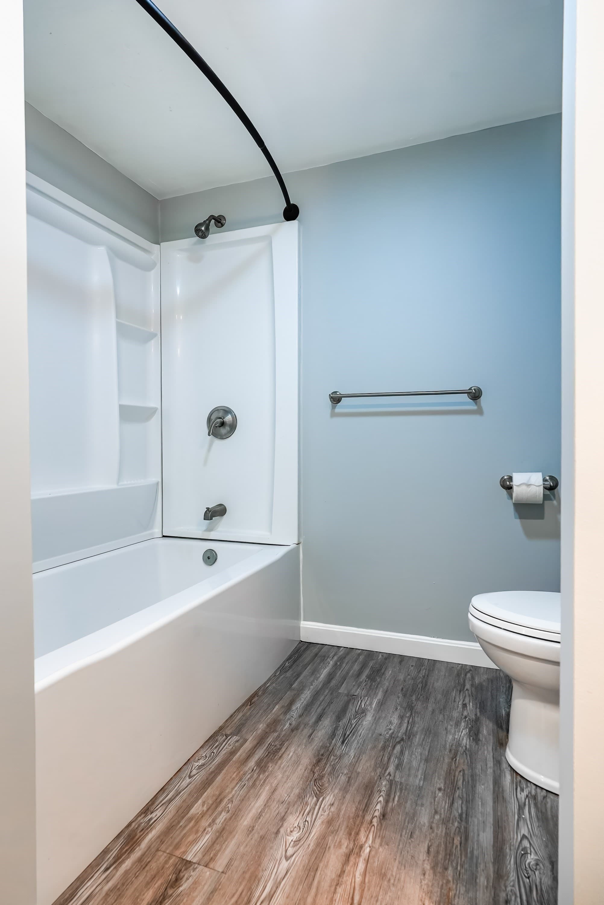 Single Family Residence at 8 Tabor Ln, Rochester MA 02770, Rochester, photo 18 of 24