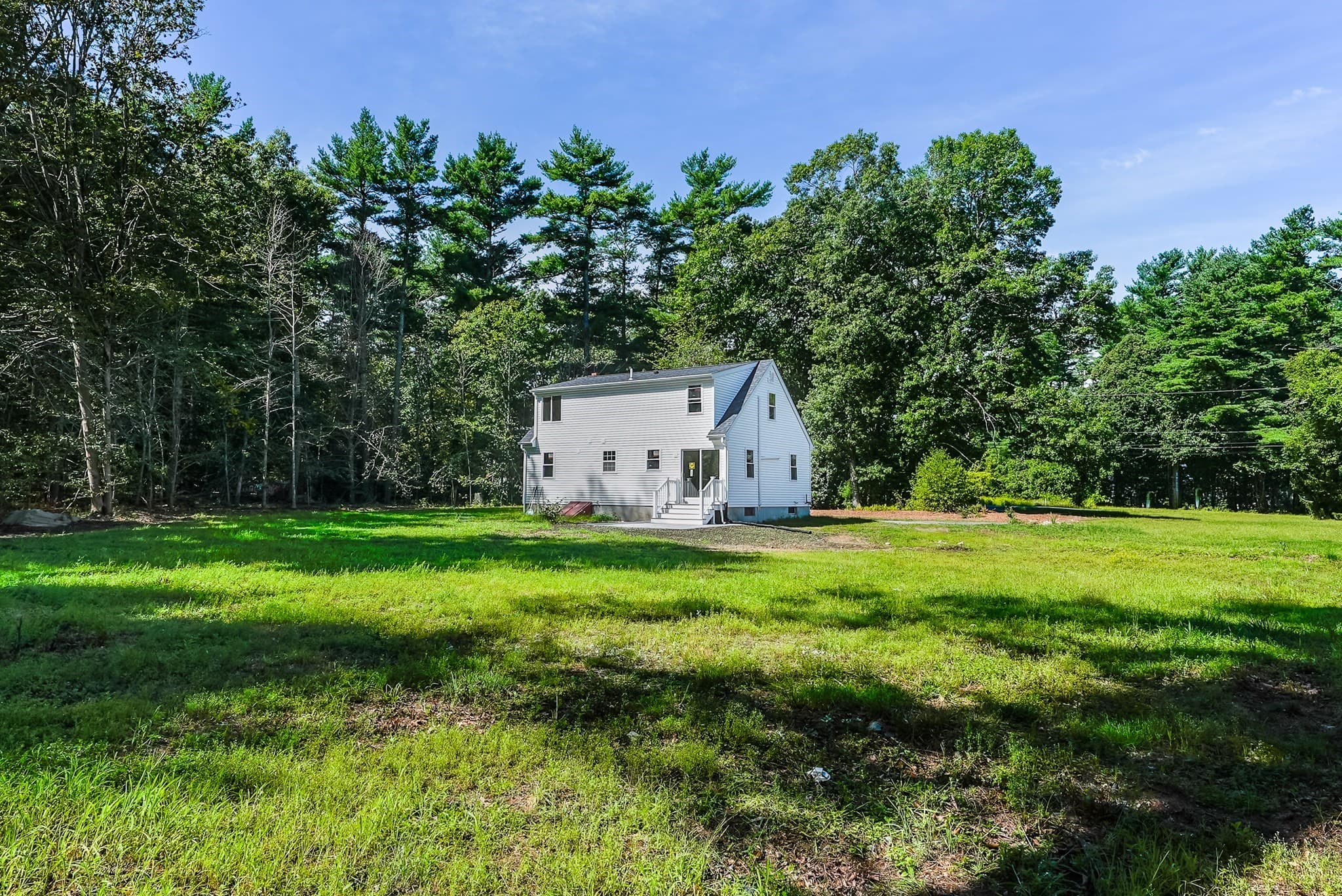 Single Family Residence at 8 Tabor Ln, Rochester MA 02770, Rochester, photo 21 of 24