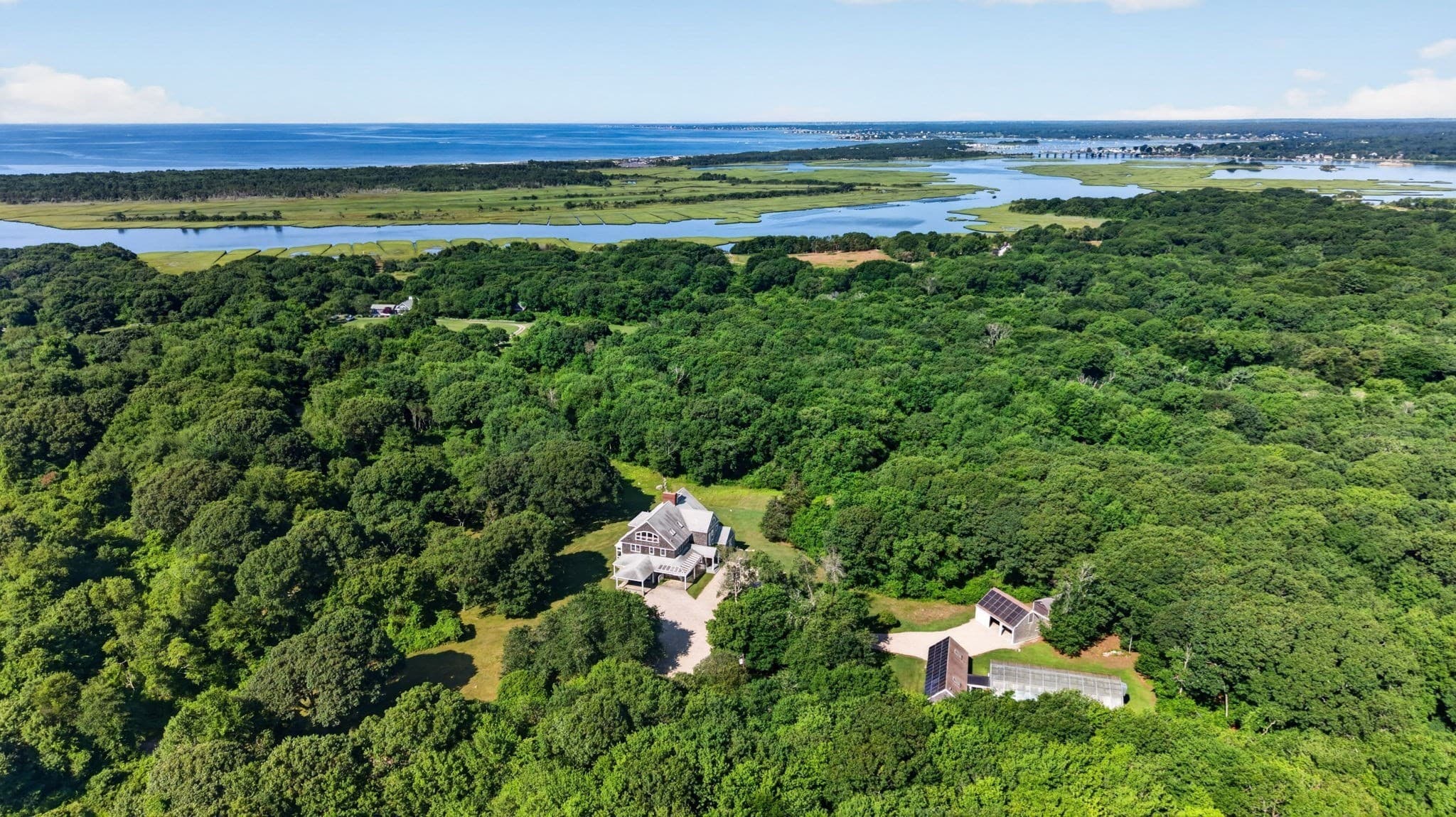 Single Family Residence at 1069 Horseneck Rd, Westport MA 02790, photo 2 of 34