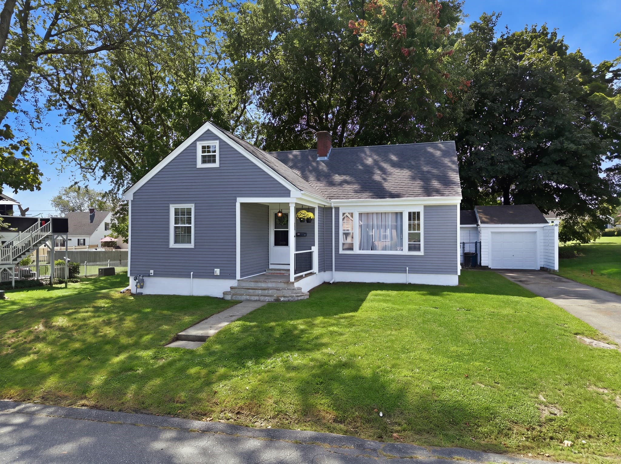 Single Family Residence at 283 Longhill Ave, Somerset MA 02726, Somerset, photo 3 of 36