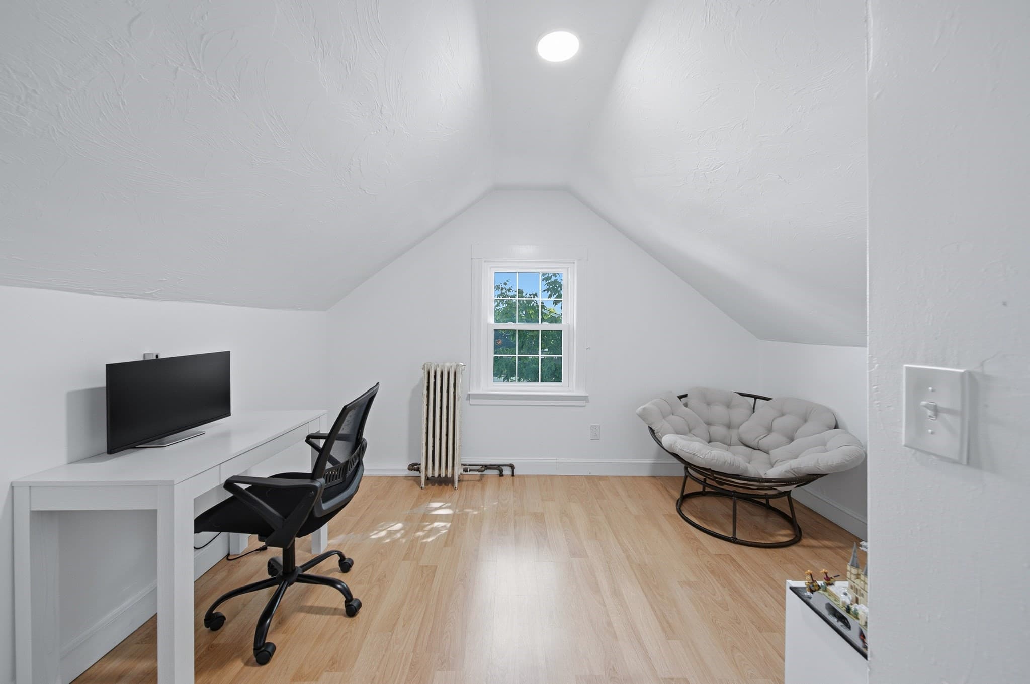 Single Family Residence at 283 Longhill Ave, Somerset MA 02726, Somerset, photo 24 of 36