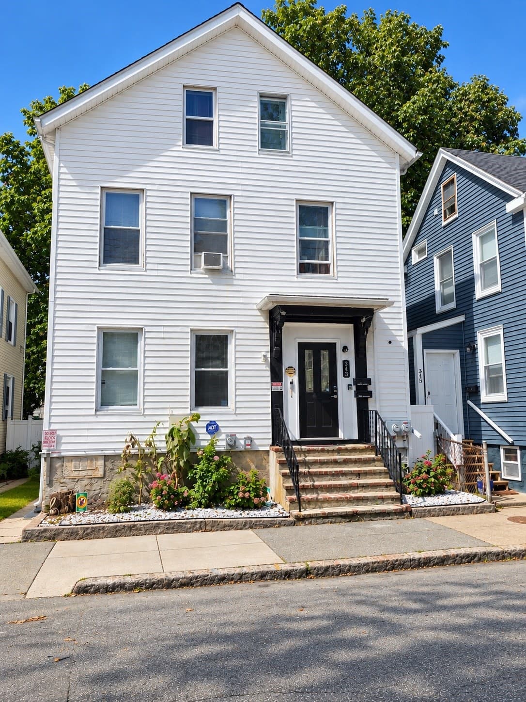 343 Purchase St, New Bedford MA 02740