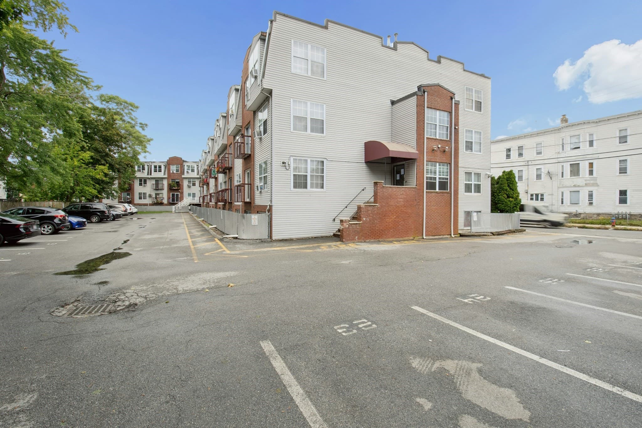 Condominium at 20 Knox # 21, Lawrence MA 01603, Lawrence, photo 27 of 30