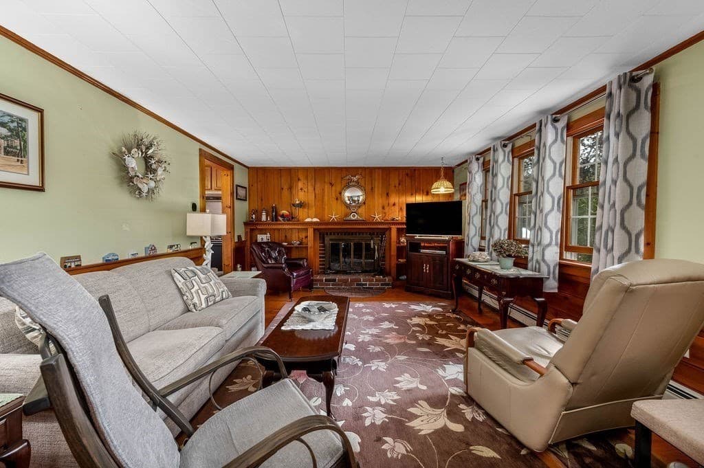 Single Family Residence at 16 Lawrence Rd, Dennis MA 02639, Dennis, photo 4 of 37