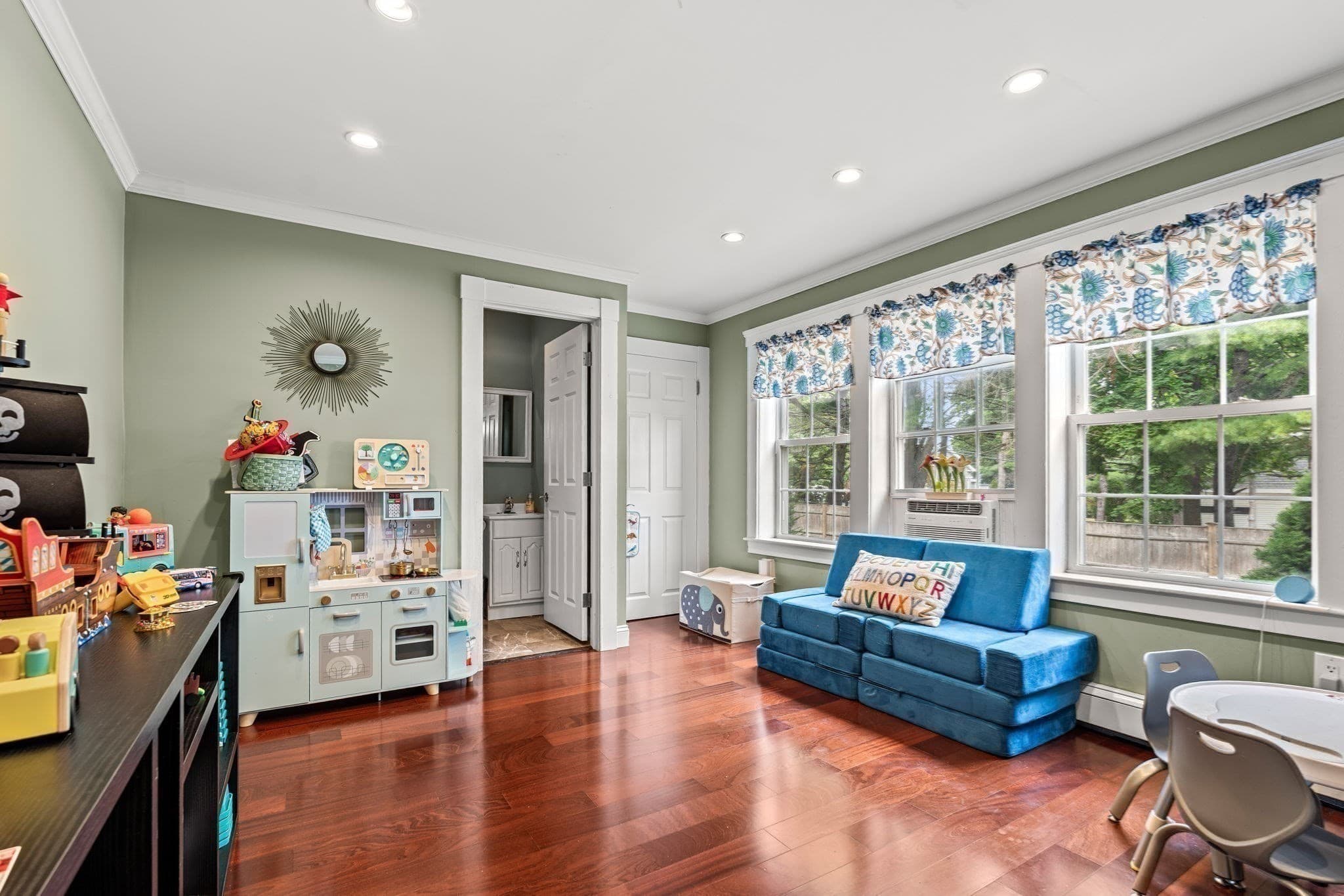 Single Family Residence at 55 Endicott Street, Danvers MA 01923, Danvers, photo 13 of 25