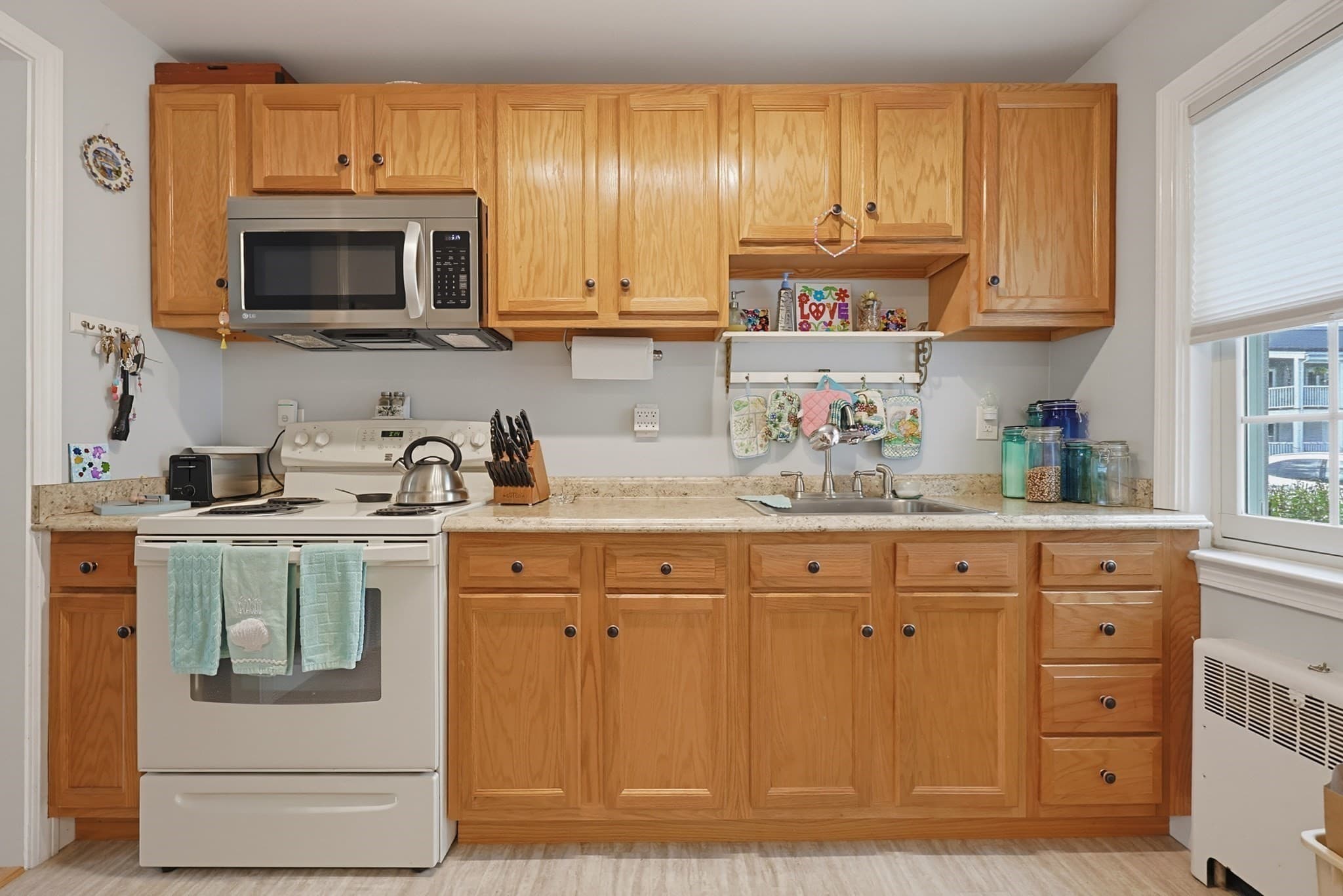Condominium at 180 S Main St # 21, Attleboro MA 02703, Attleboro, photo 27 of 39