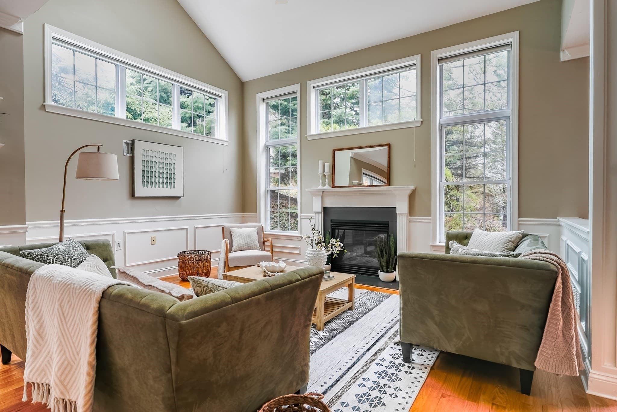Condominium at 432 Boxwood Ln # 432, Clinton MA 01510, Clinton, photo 2 of 24