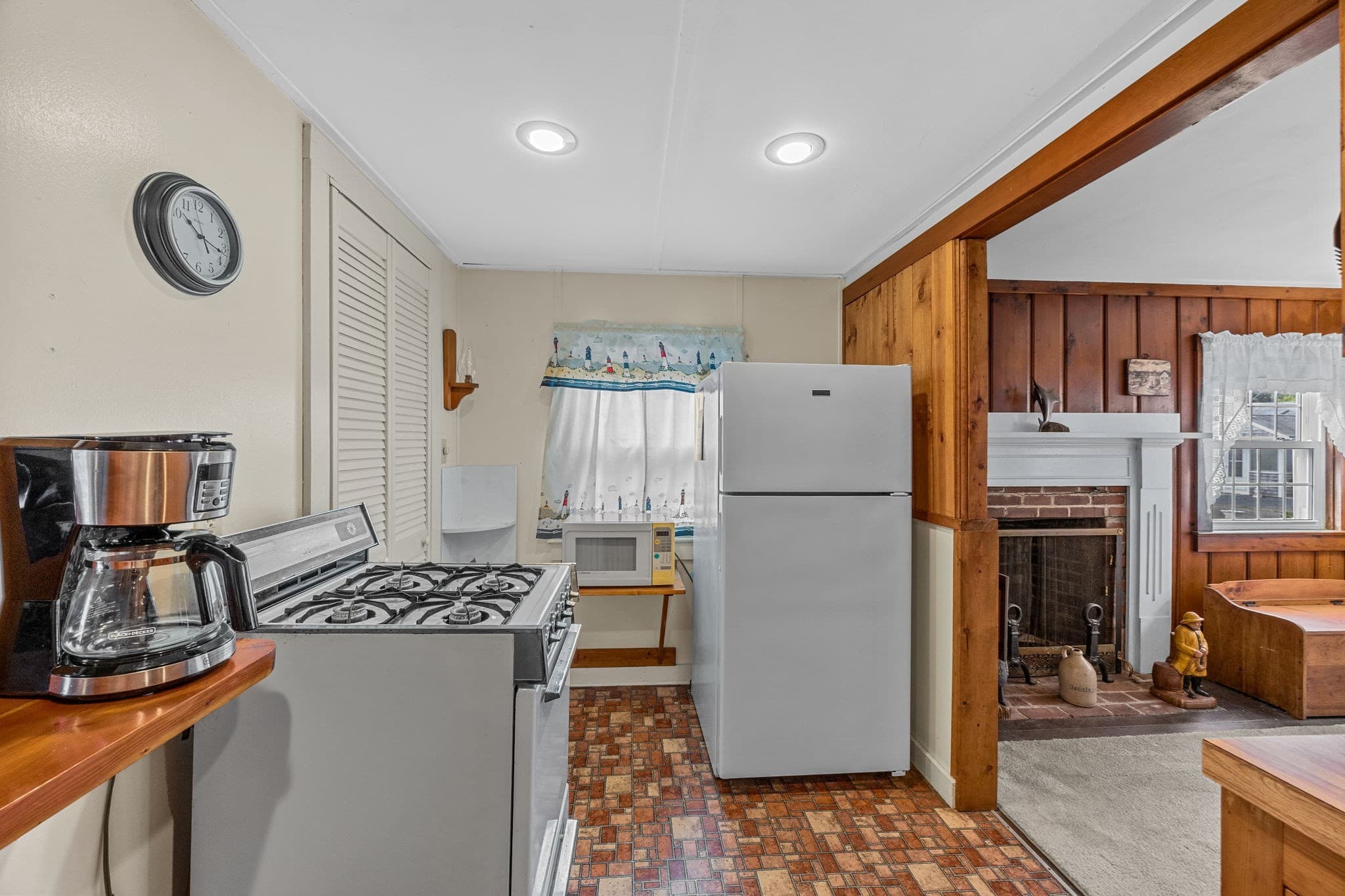 Single Family Residence at 46 Longell Rd, Dennis MA 02639, Dennis, photo 7 of 24