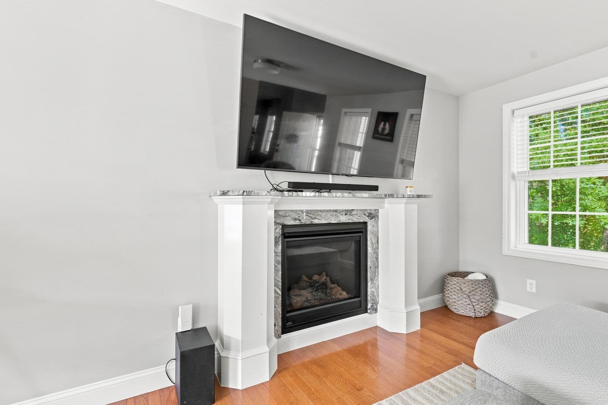 Single Family Residence at 60 Avery St, New Bedford MA 02745, New Bedford, photo 13 of 36