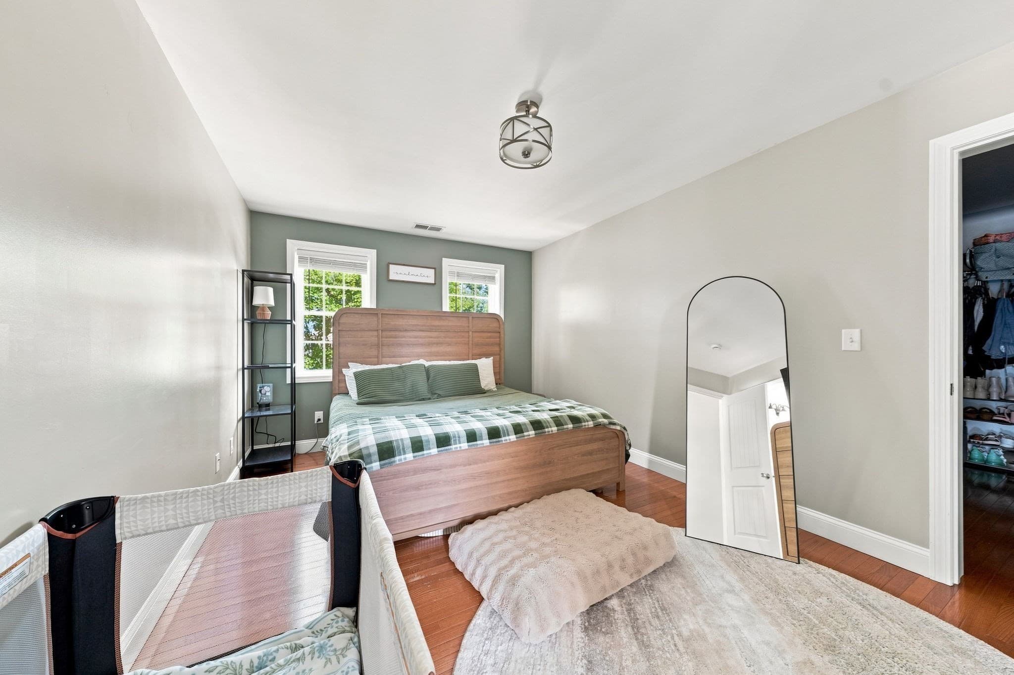 Single Family Residence at 60 Avery St, New Bedford MA 02745, New Bedford, photo 32 of 36