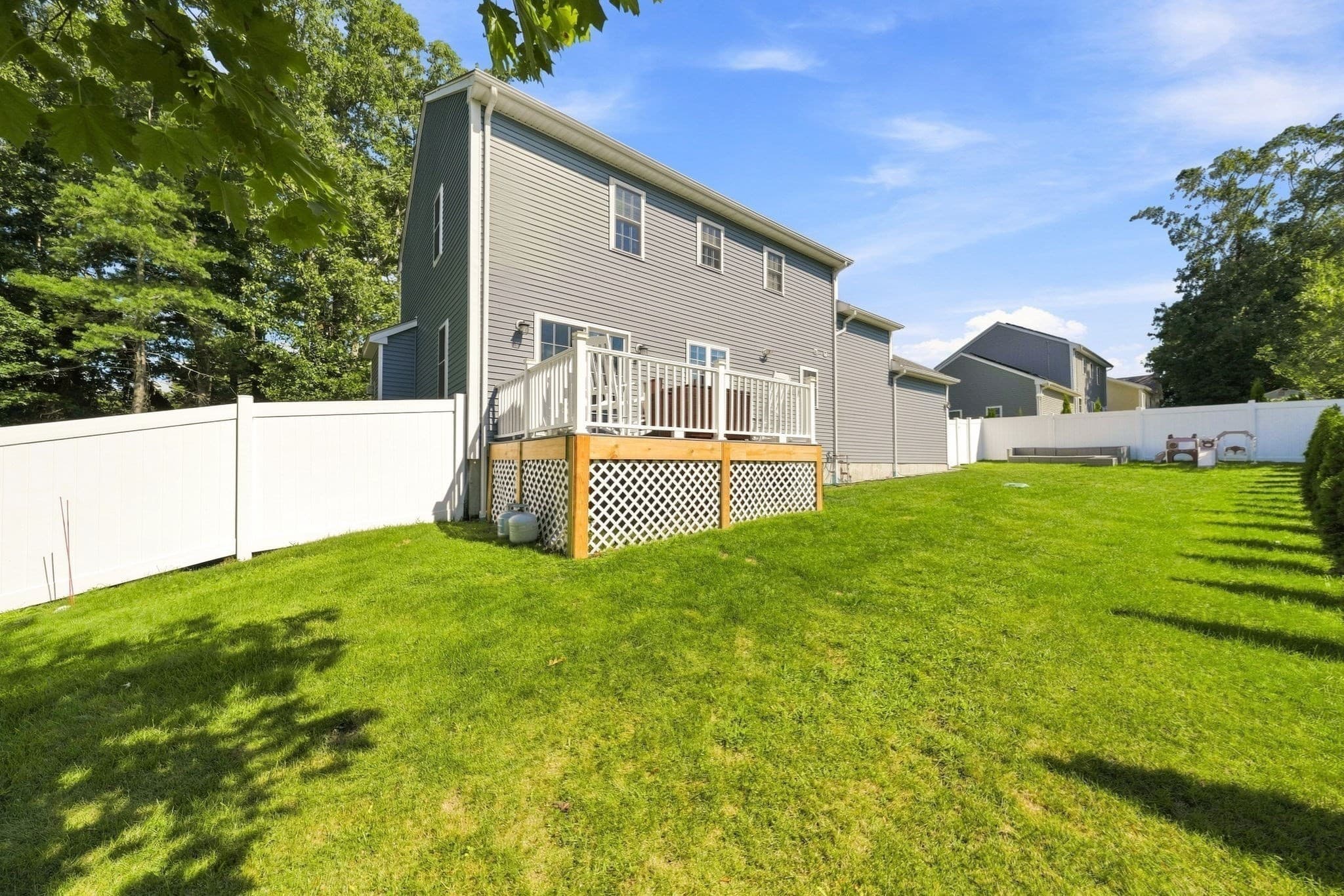 Single Family Residence at 60 Avery St, New Bedford MA 02745, New Bedford, photo 5 of 36