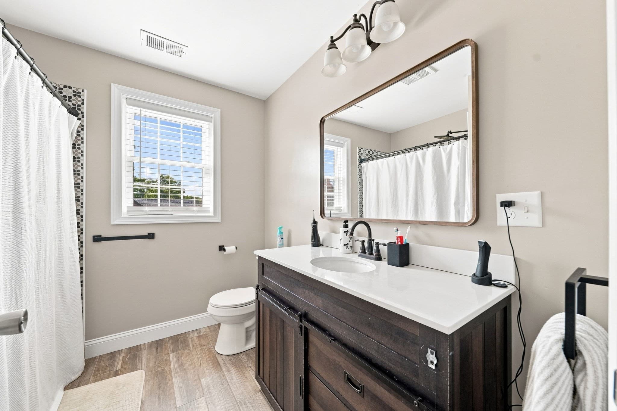Single Family Residence at 60 Avery St, New Bedford MA 02745, New Bedford, photo 34 of 36