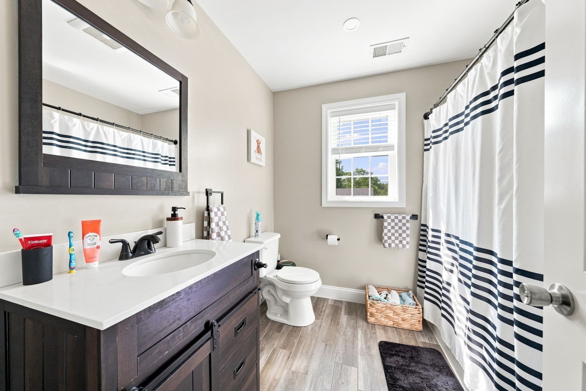 Single Family Residence at 60 Avery St, New Bedford MA 02745, New Bedford, photo 35 of 36