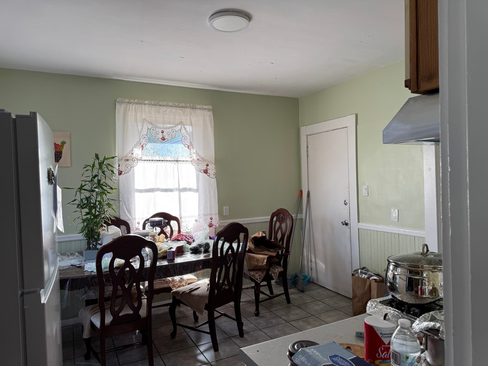 3 Family at 39 Orchard Street, Lynn MA 01905, Lynn, photo 11 of 32