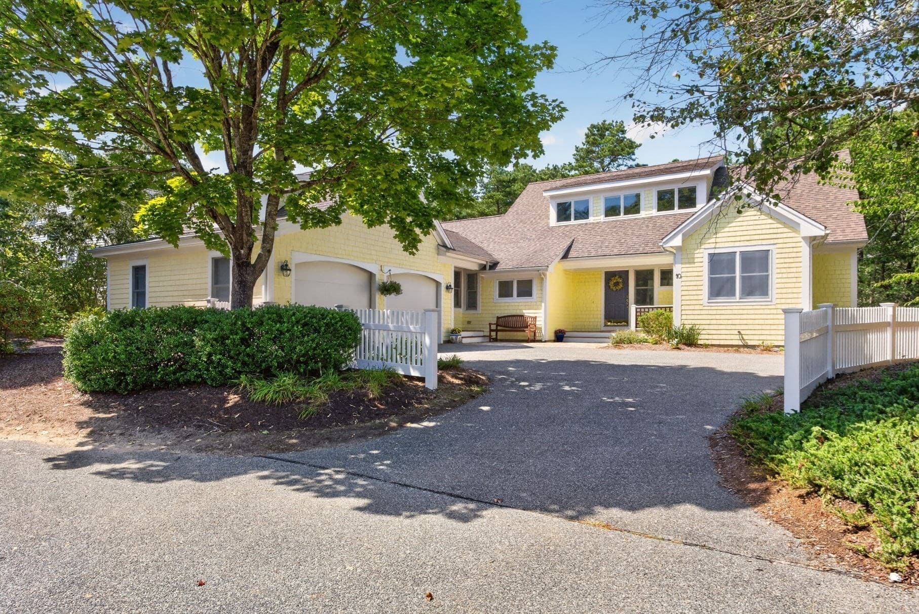 Single Family Residence at 10 Forest Edge, Plymouth MA 02360, Plymouth, photo 2 of 42