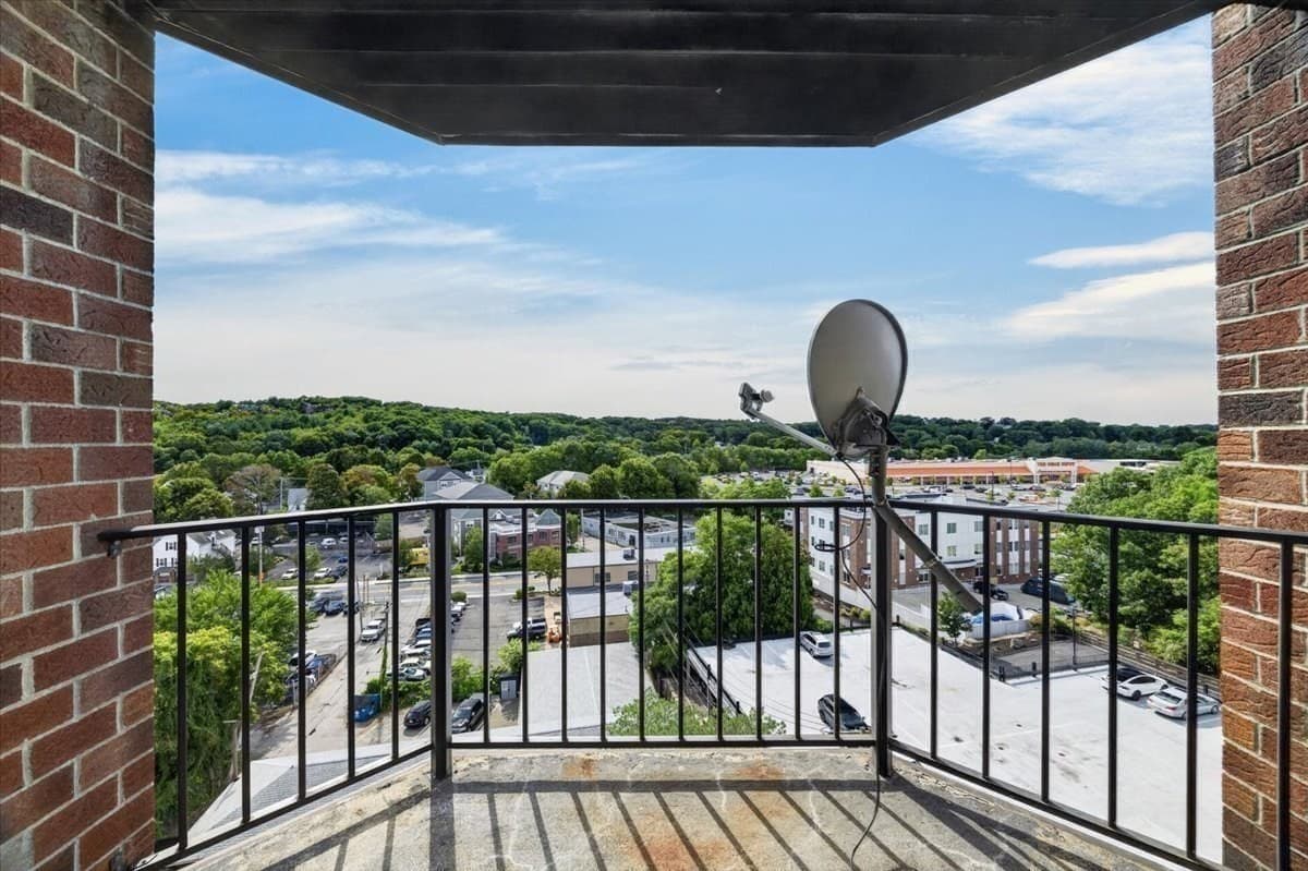 Condominium at 230 Willard # 701, Quincy MA 02169, photo 26 of 34