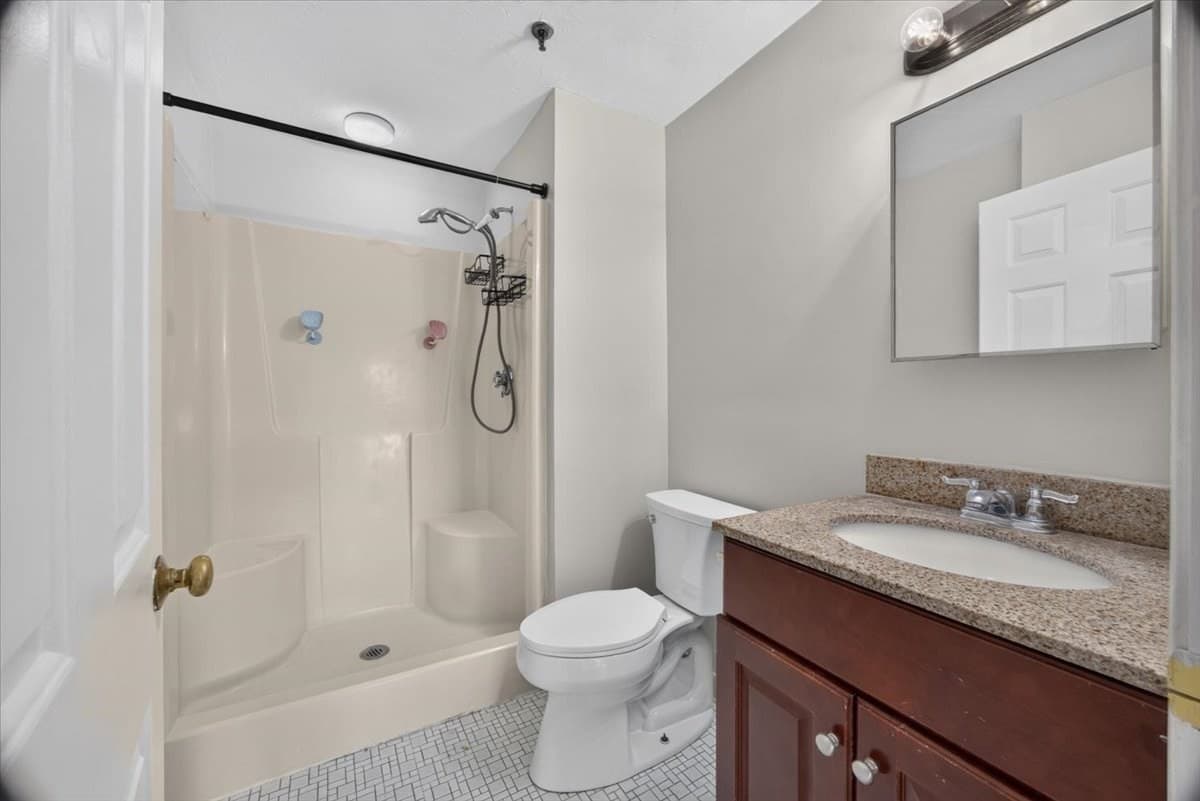 Condominium at 230 Willard # 701, Quincy MA 02169, photo 19 of 34
