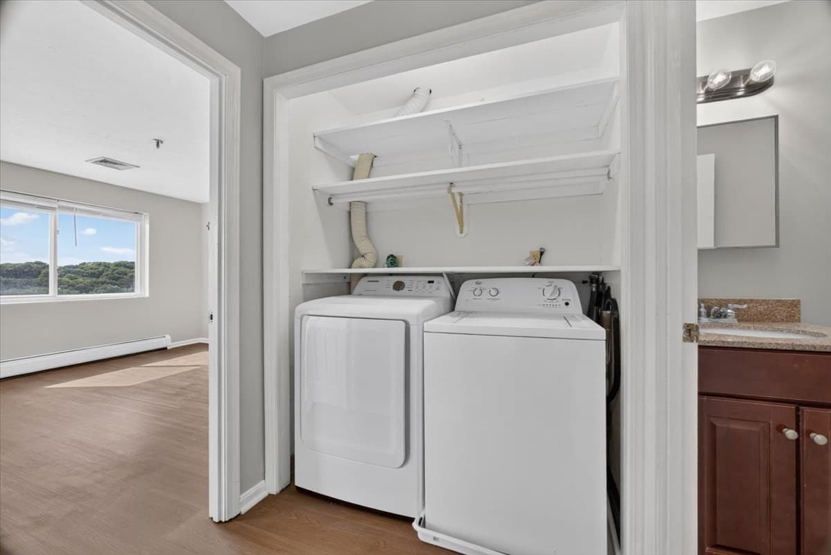 Condominium at 230 Willard # 701, Quincy MA 02169, photo 21 of 34