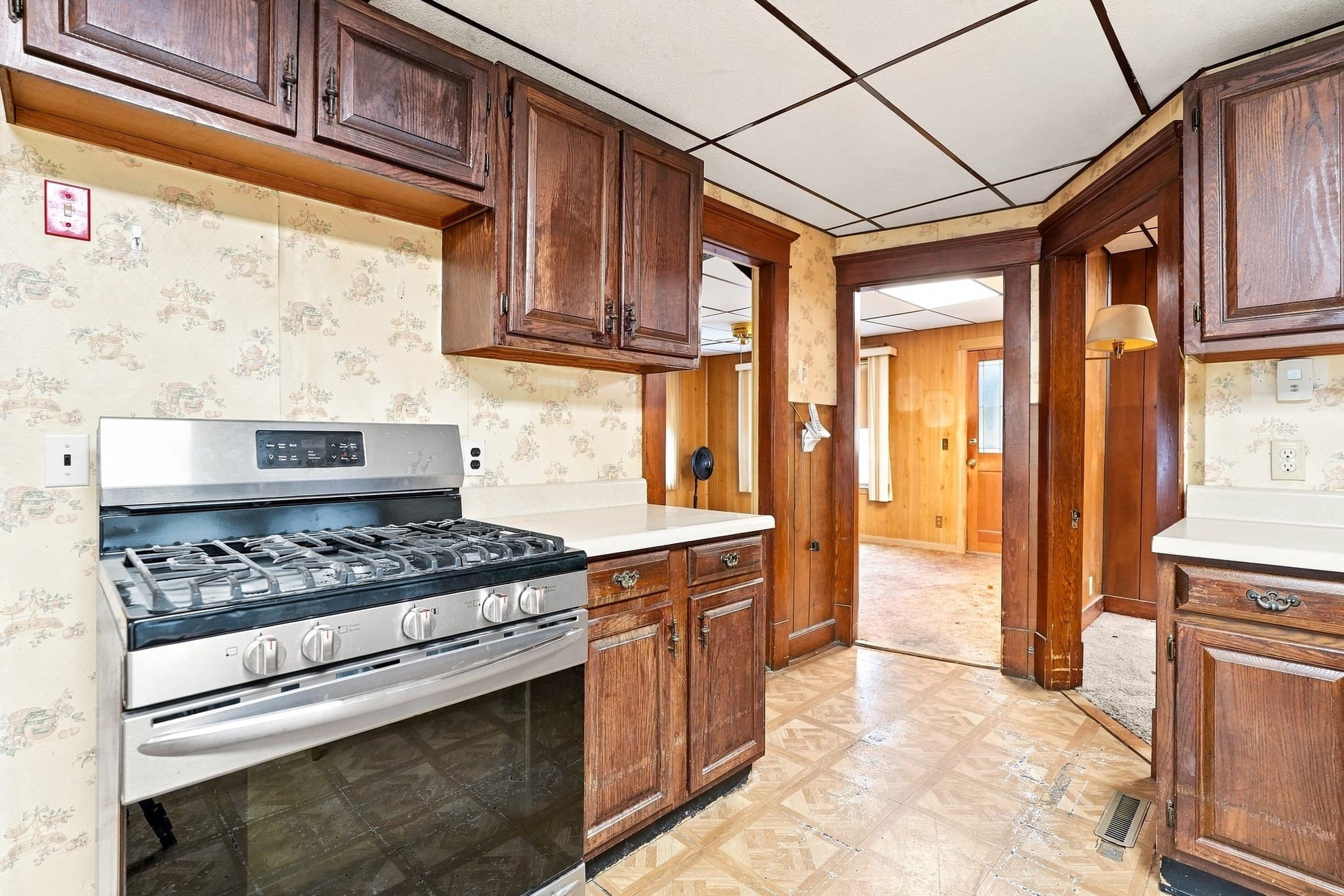 Single Family Residence at 41 Ludger Ave, Chicopee MA 01020, Chicopee, photo 10 of 29