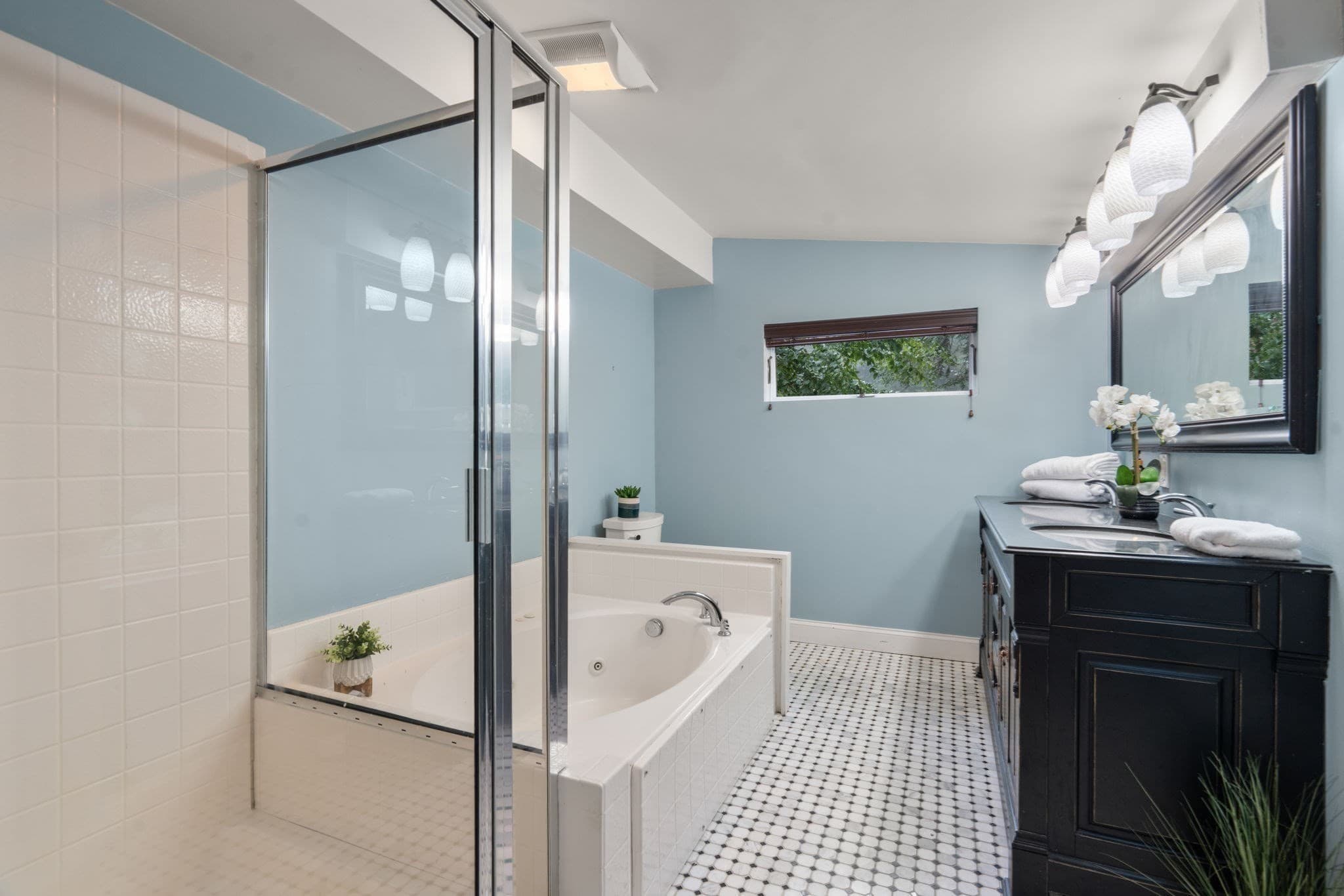 Single Family Residence at 133 Wolcott Road, Brookline MA 02467, Brookline, photo 13 of 22
