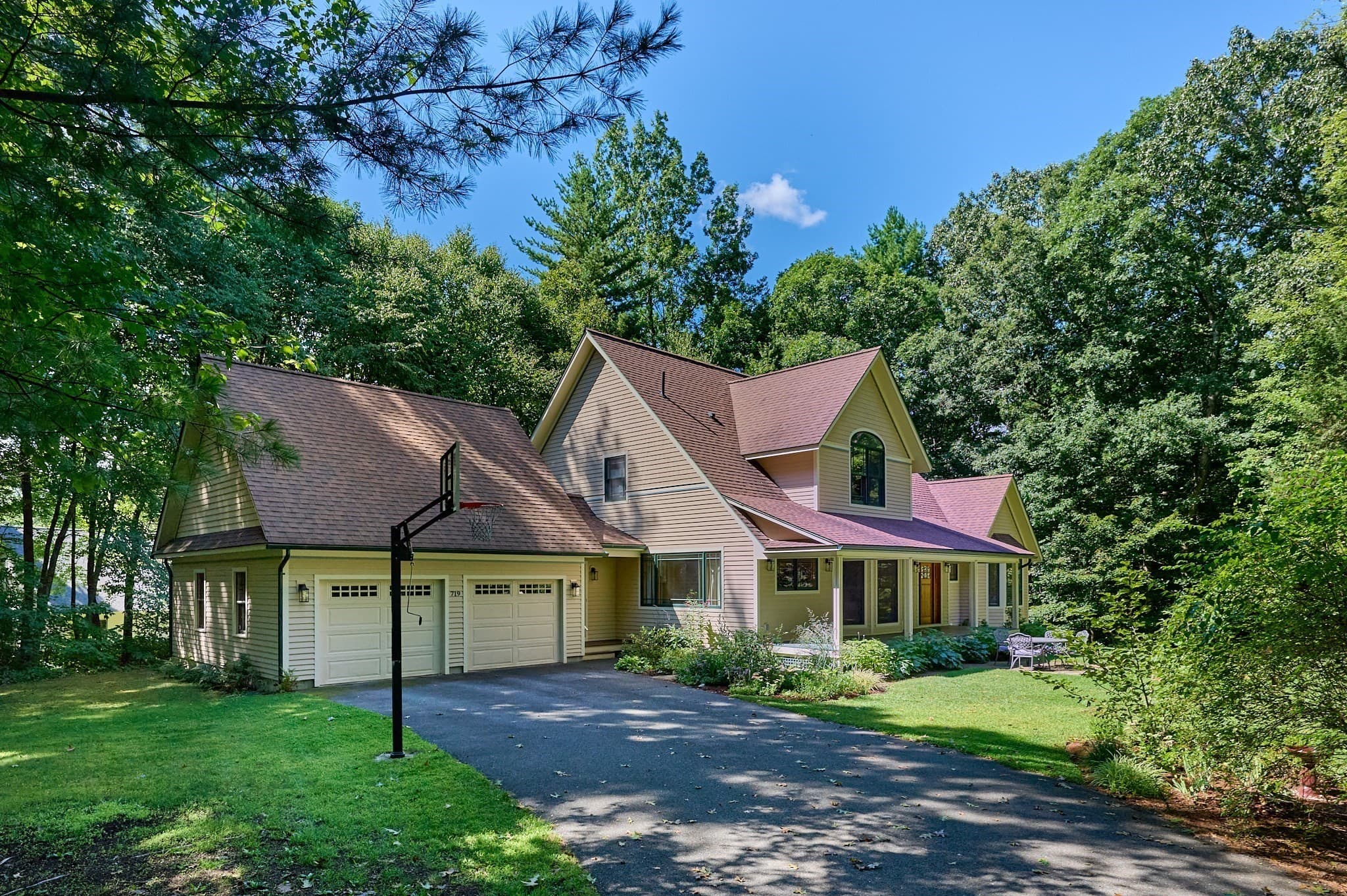 Single Family Residence at 719 Park Hill Road, Northampton MA 01062, Northampton, photo 2 of 42