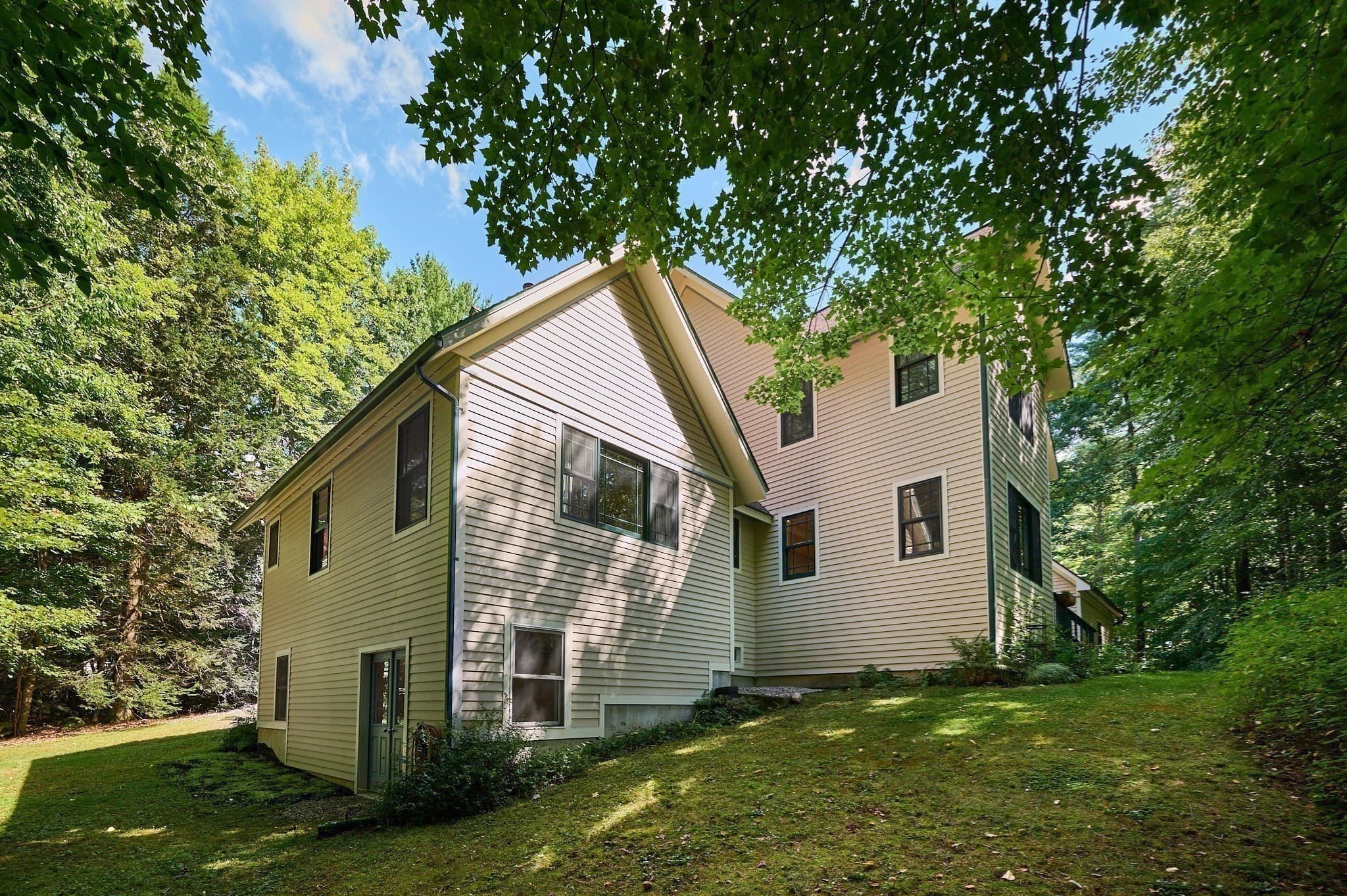 Single Family Residence at 719 Park Hill Road, Northampton MA 01062, Northampton, photo 7 of 42