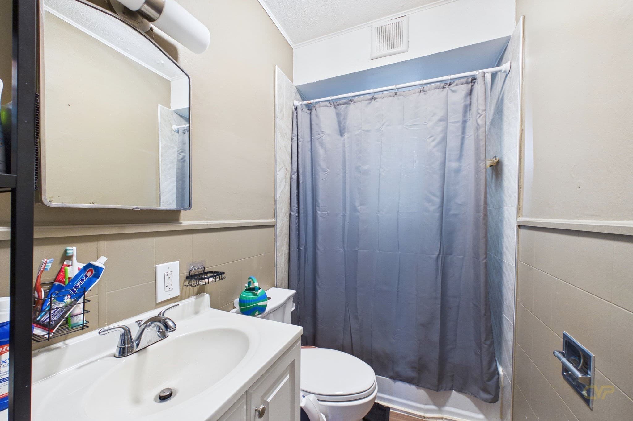 3 Family at 495 Cedar Grove St, New Bedford MA 02746, New Bedford, photo 22 of 26