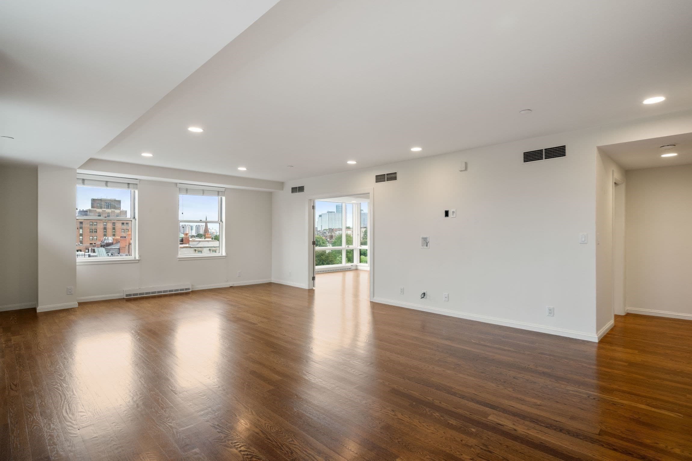 Condominium at 2 Commonwealth # 8G, Boston MA 02116, photo 17 of 42
