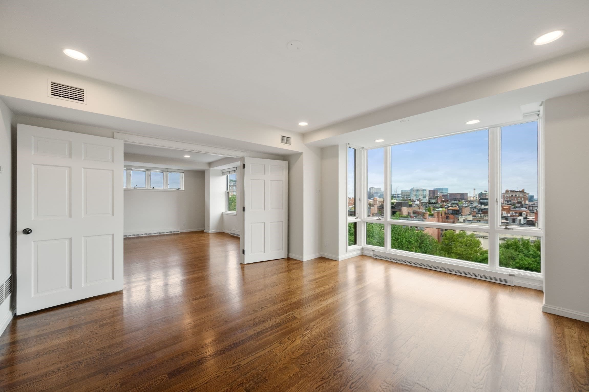 Condominium at 2 Commonwealth # 8G, Boston MA 02116, photo 12 of 42