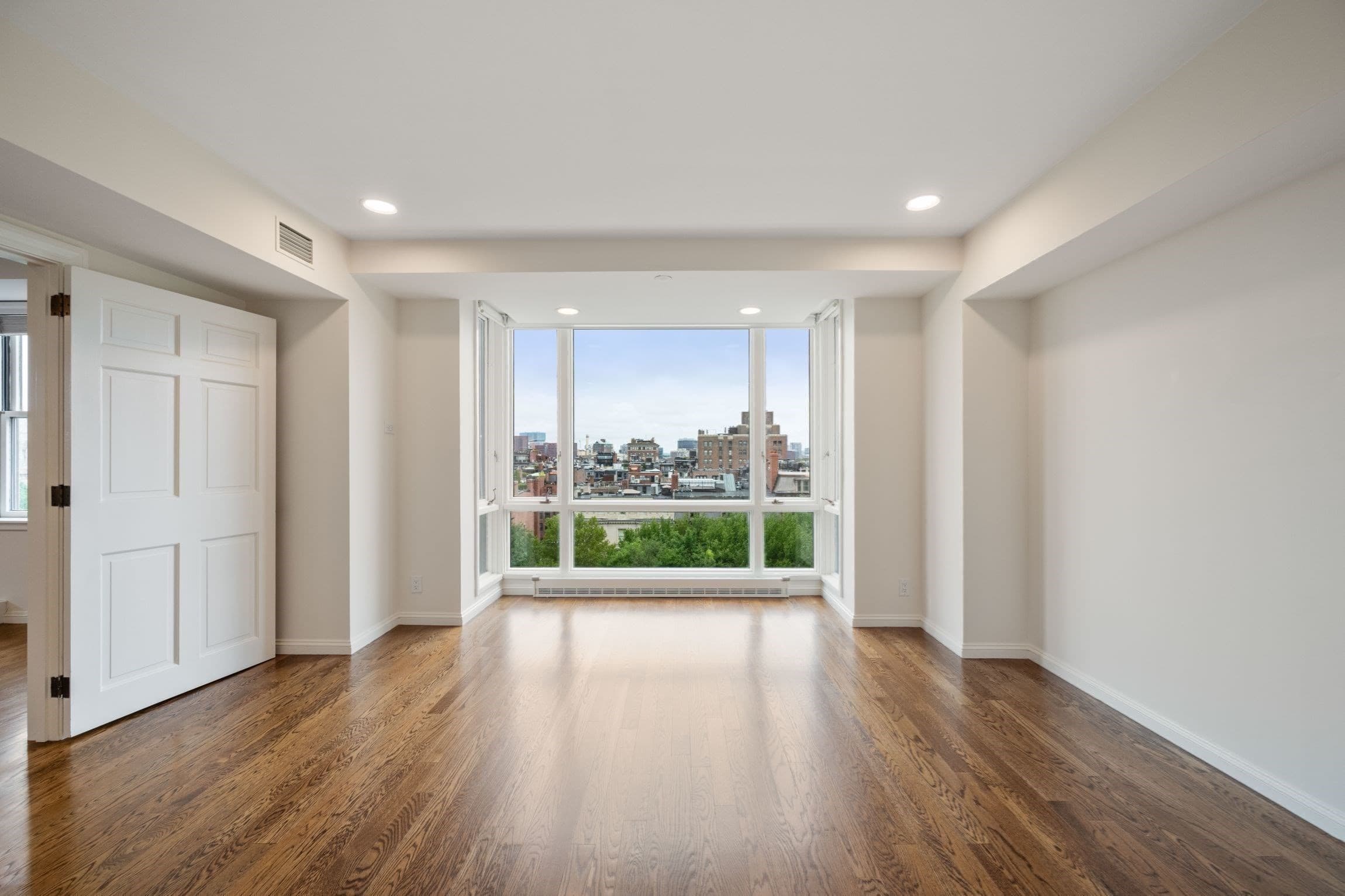 Condominium at 2 Commonwealth # 8G, Boston MA 02116, photo 15 of 42