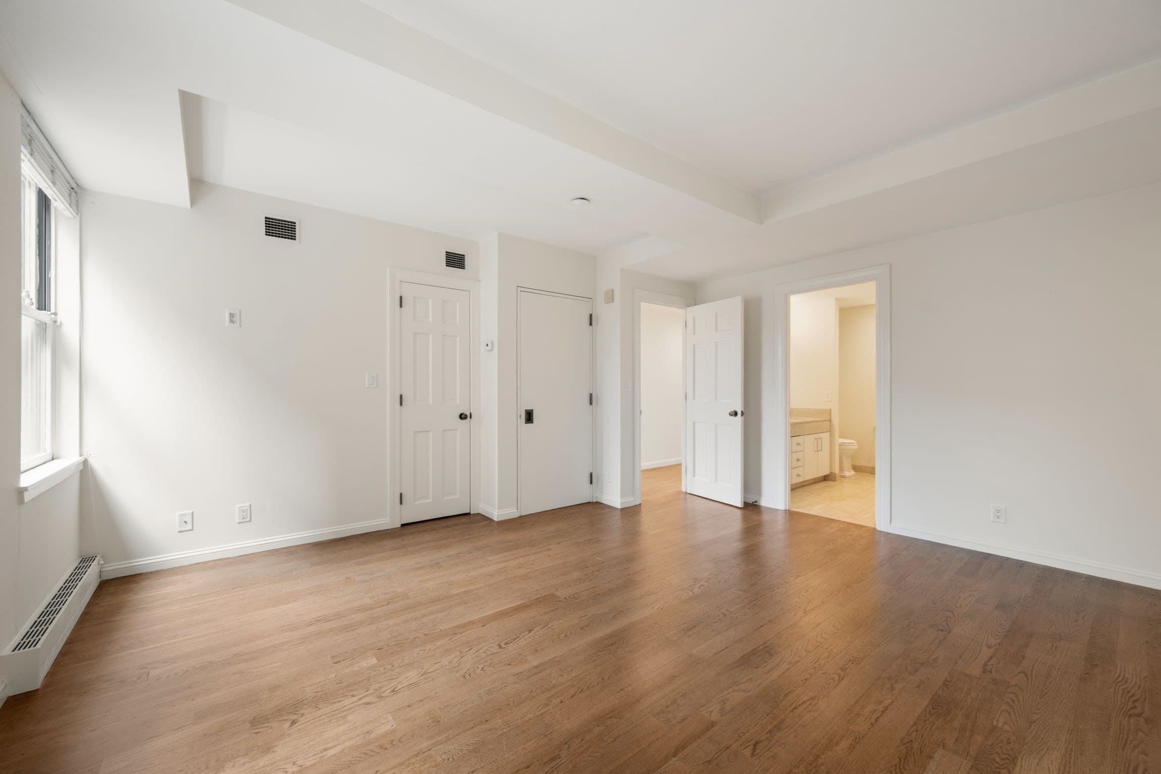 Condominium at 2 Commonwealth # 8G, Boston MA 02116, photo 29 of 42