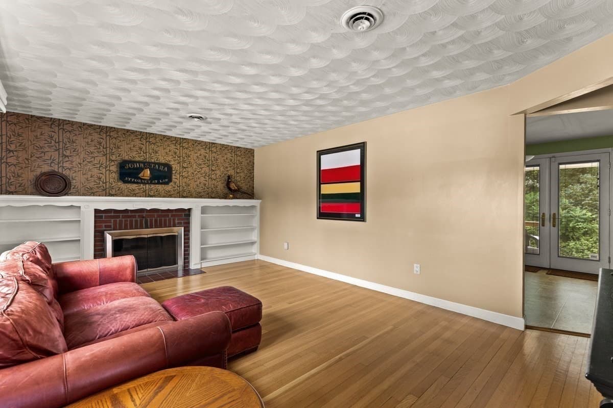 Single Family Residence at 58 Harlan Cir, Brockton MA 02301, Brockton, photo 12 of 36