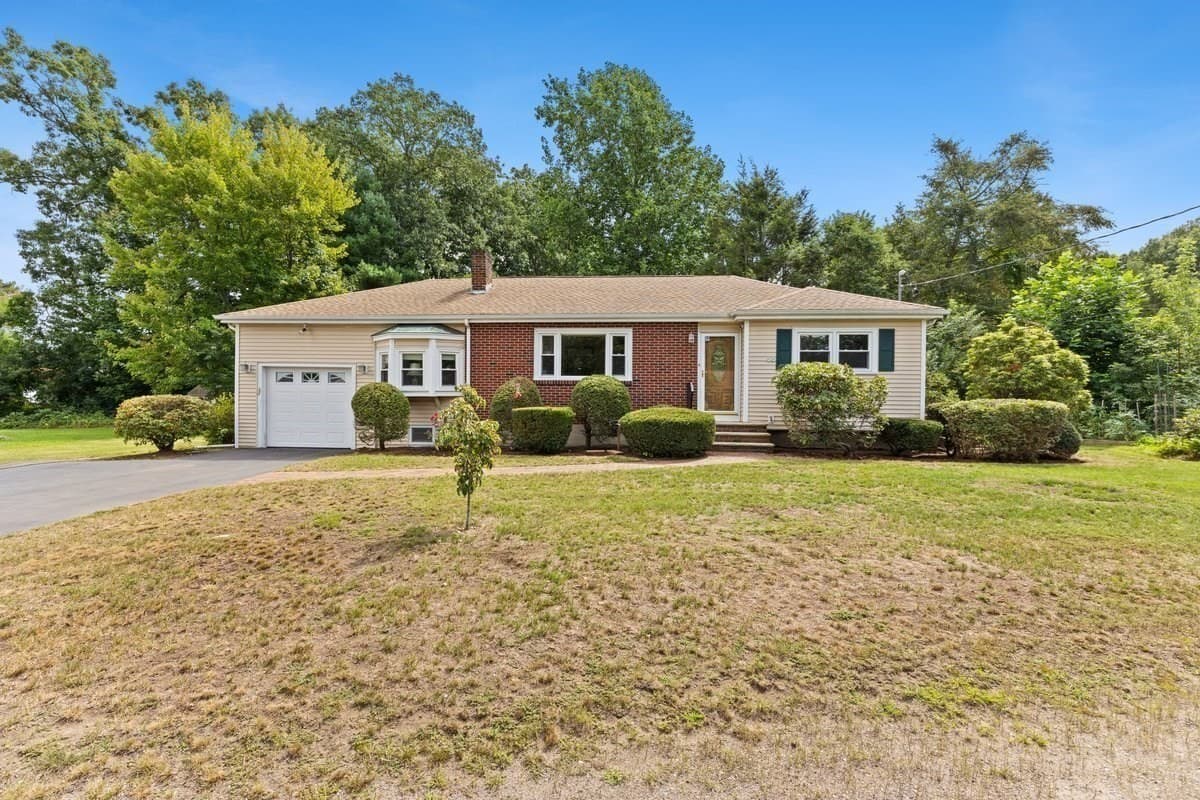 Single Family Residence at 58 Harlan Cir, Brockton MA 02301, Brockton, photo 3 of 36