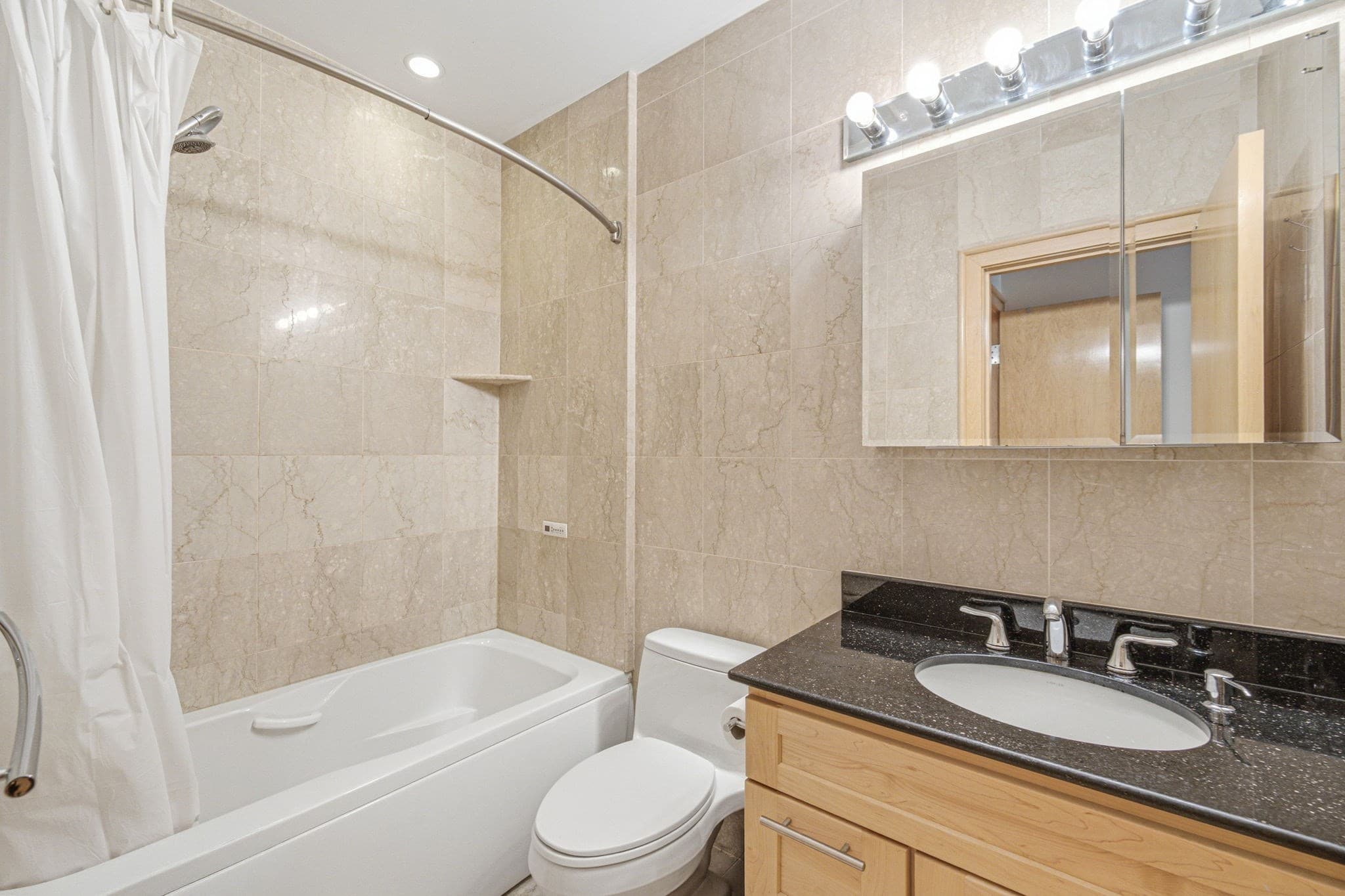 Condominium at 34 Harrison Avenue # B, Boston MA 02111, photo 18 of 30
