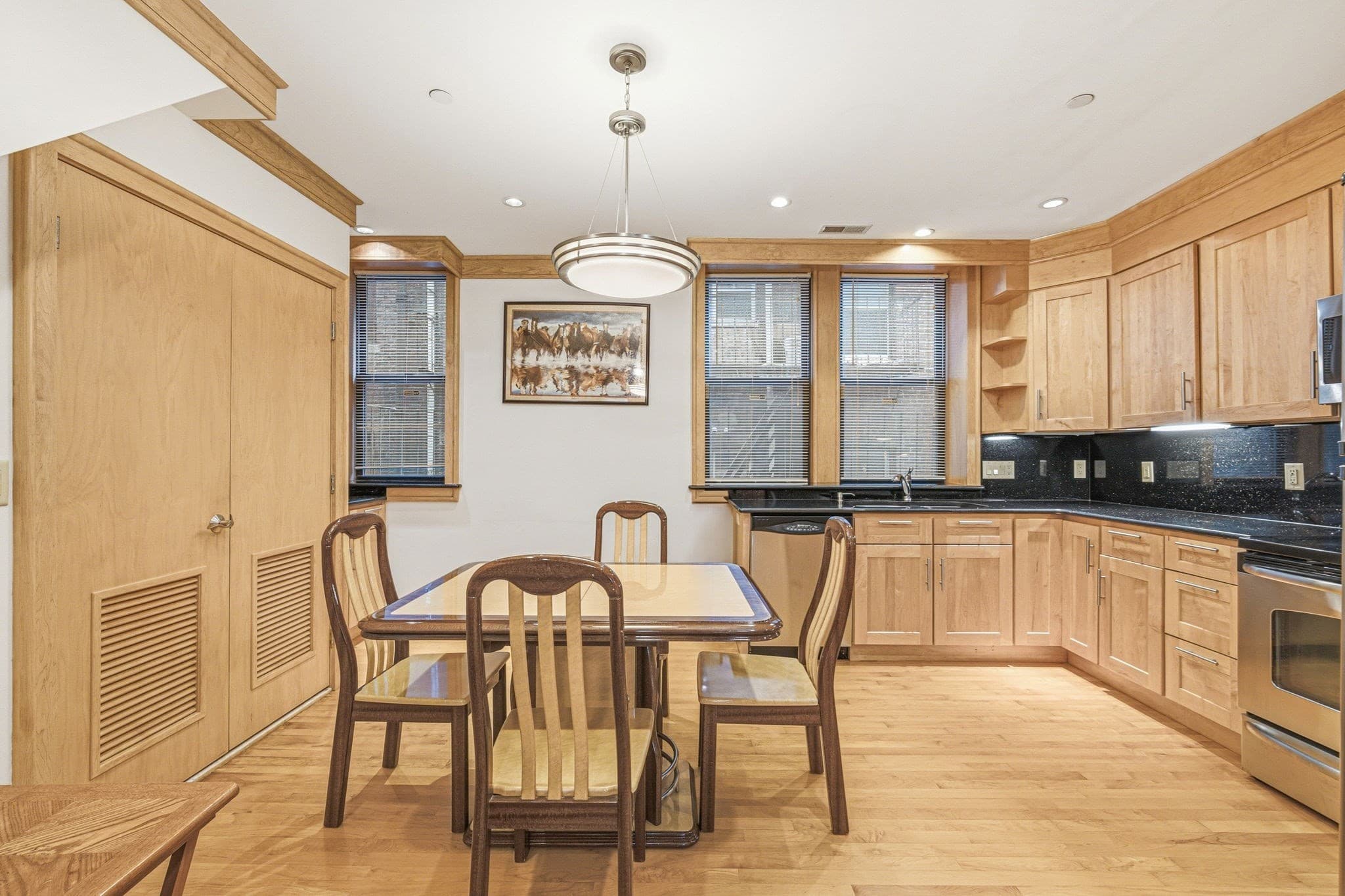 Condominium at 34 Harrison Avenue # B, Boston MA 02111, photo 8 of 30